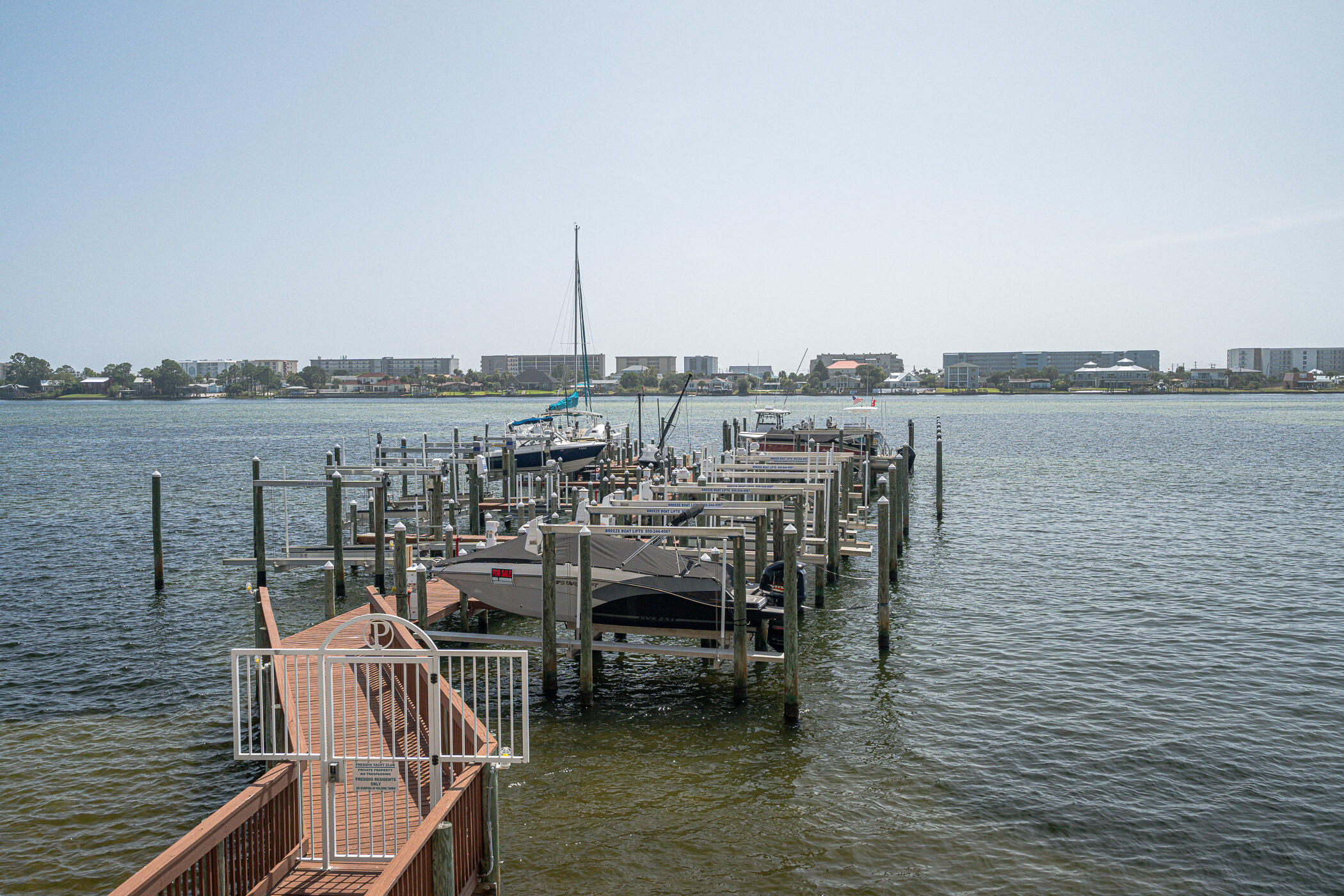 PRESIDIO YACHT CLUB - Residential