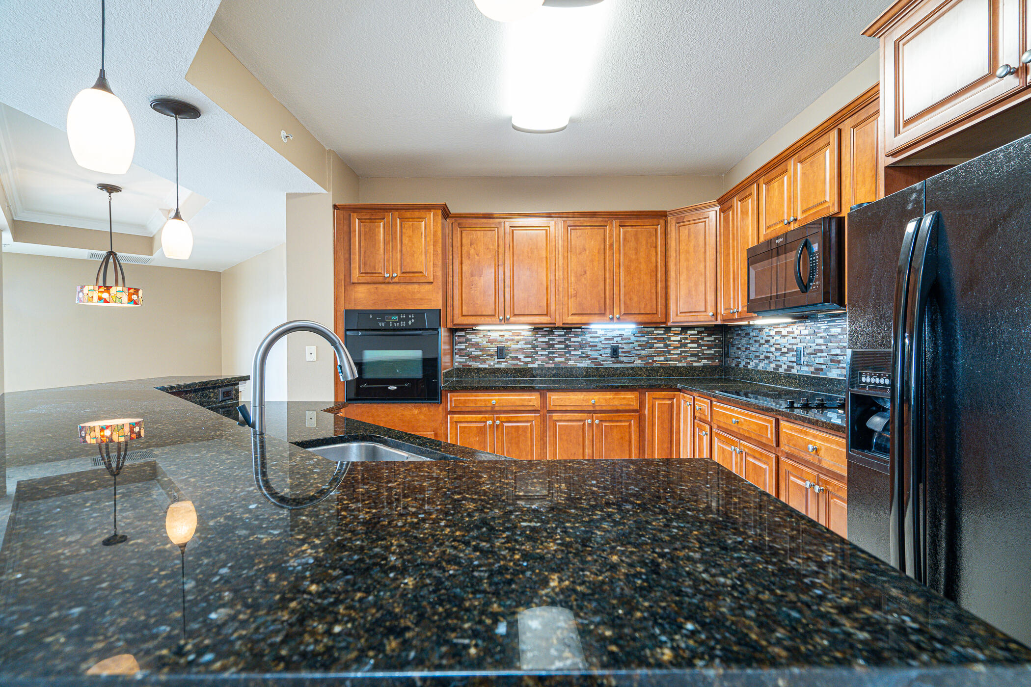 PRESIDIO YACHT CLUB - Residential