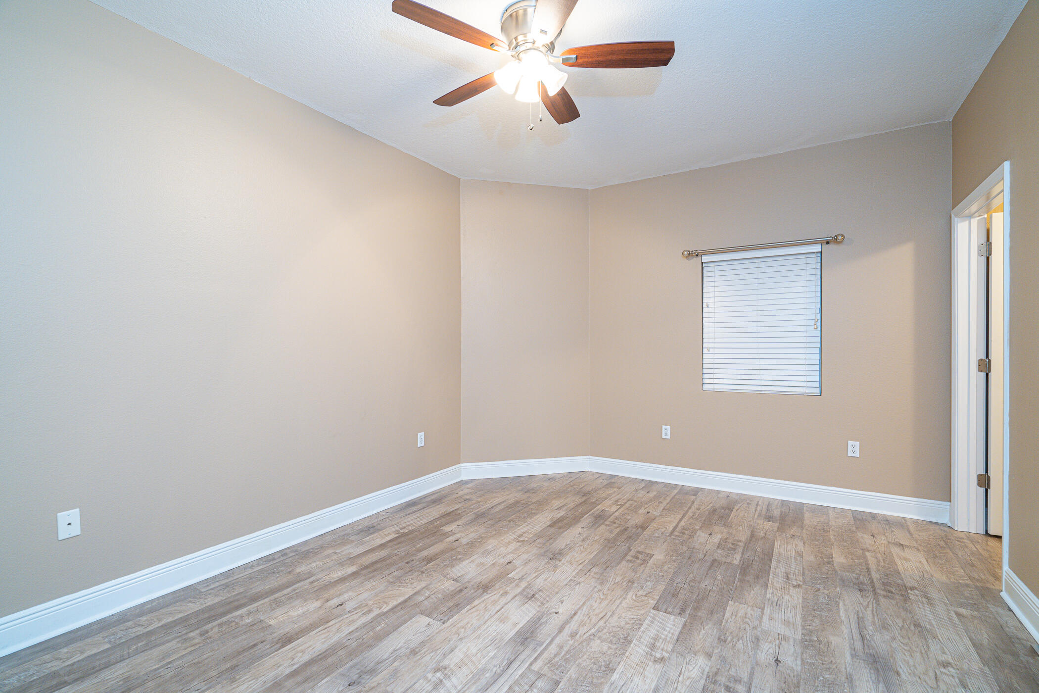 PRESIDIO YACHT CLUB - Residential