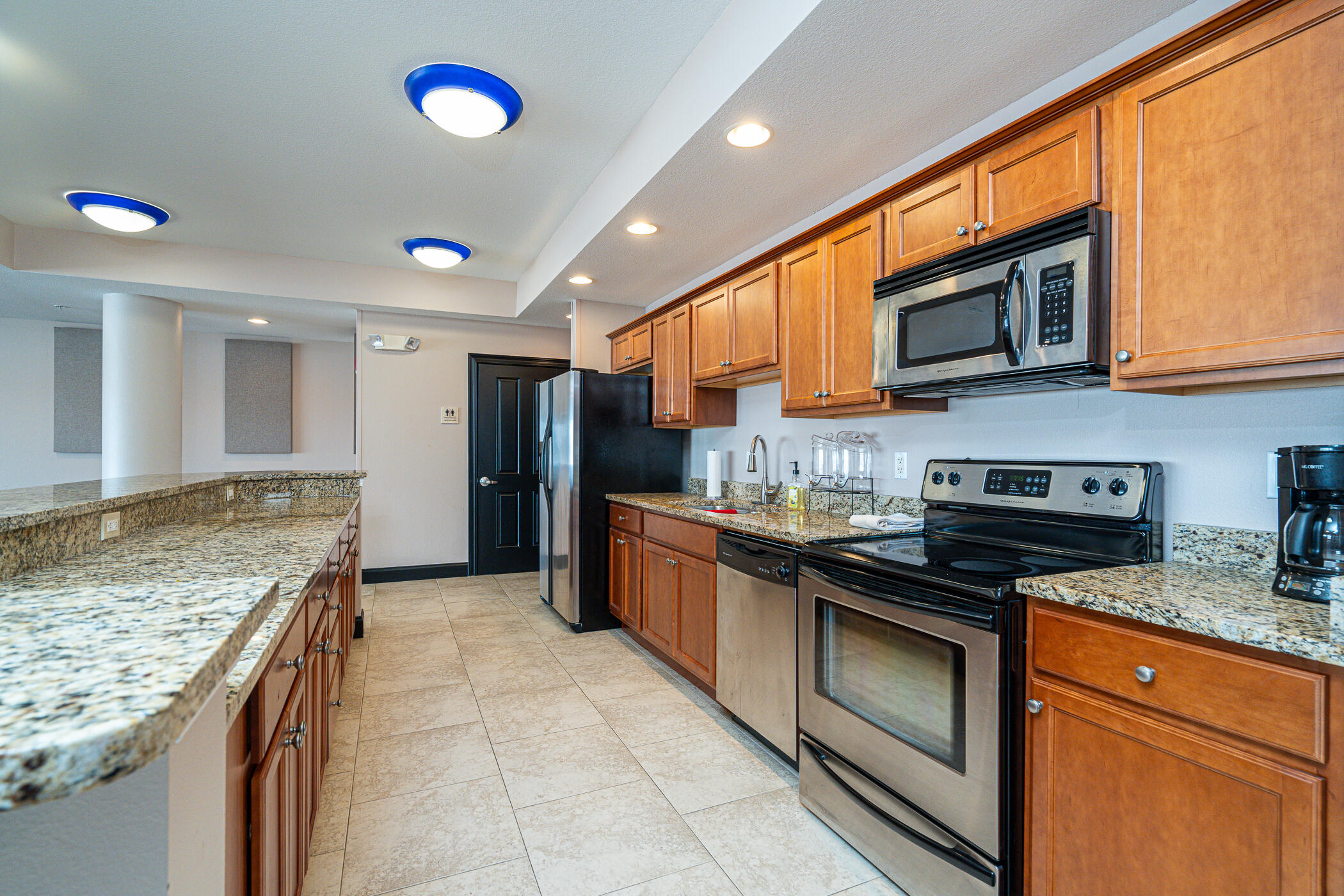 PRESIDIO YACHT CLUB - Residential