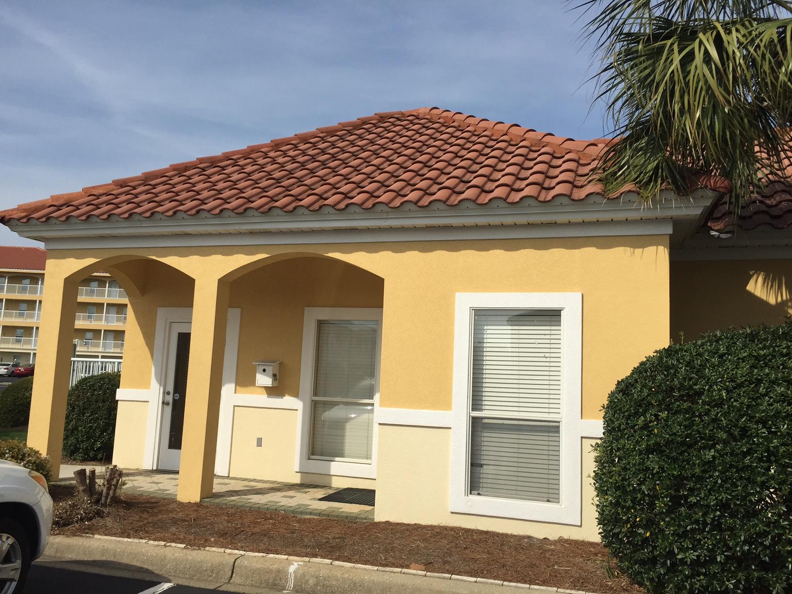 VERY NICE OFFICE SPACE AT CIBONEY CLUBHOUSE. SPACIOUS RECEPTION AREA AND TWO OFFICES. PLENTY OF PARKING. WATER, SEWER, GARBAGE, AND ELECTRIC ARE INCLUDED IN LEASE PRICE. TENANT TO BE RESPONSIBLE FOR SALES TAX AND INTERNET/CABLE.