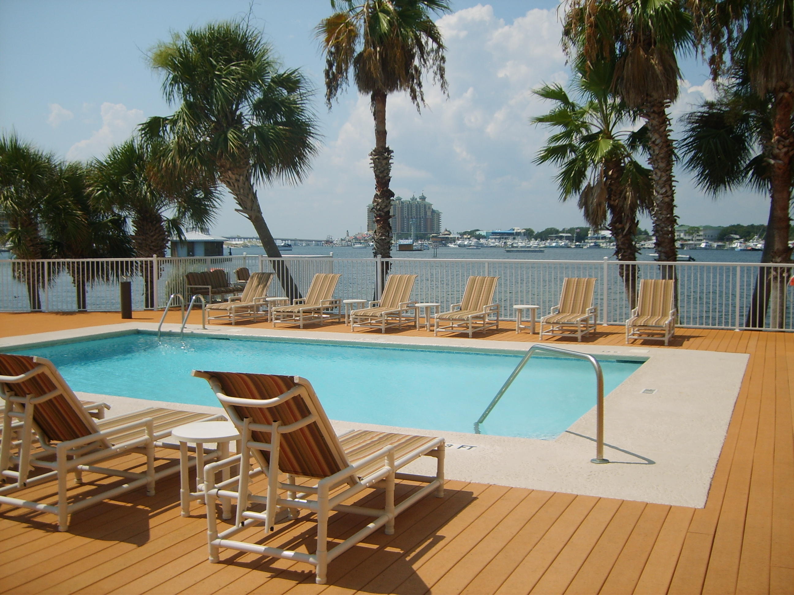 DESTIN HARBOR RESORT WEST - Residential