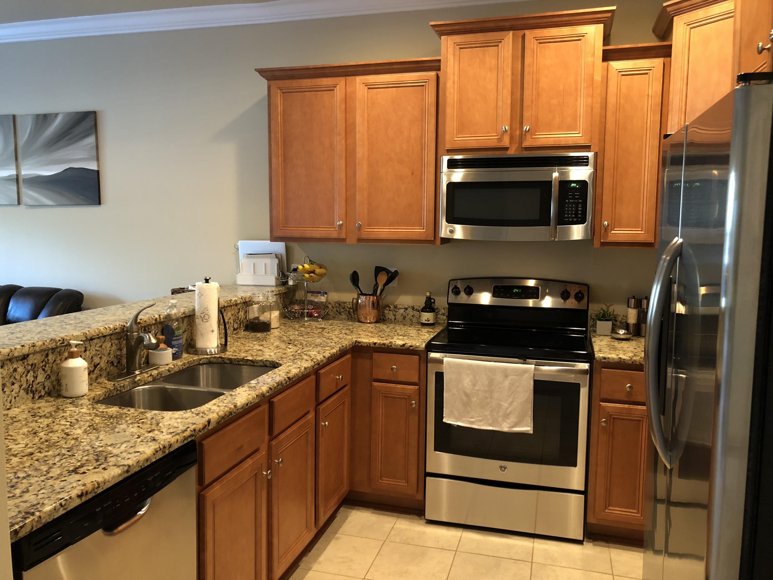 WATER OAKS T/H - Residential