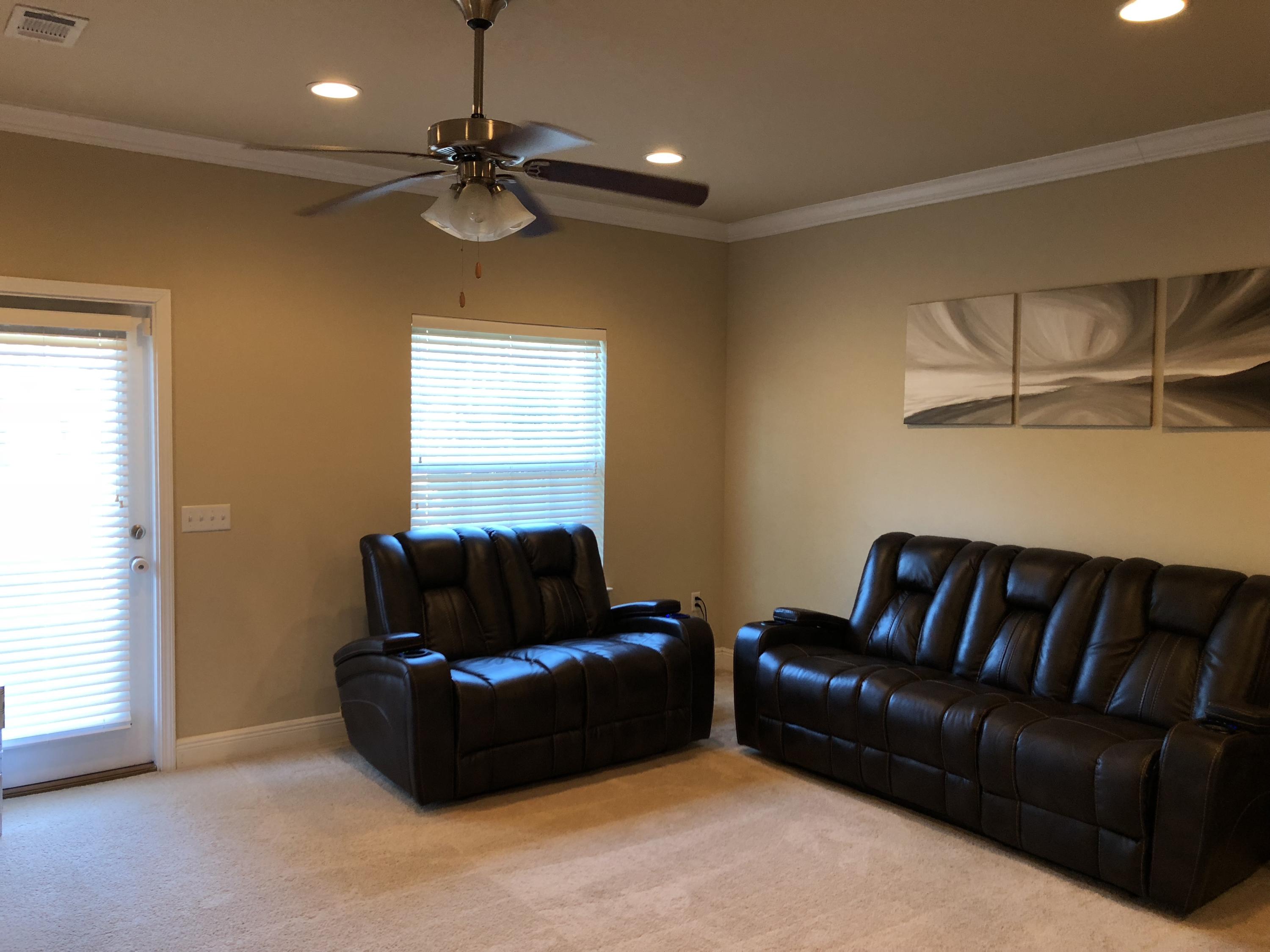 WATER OAKS T/H - Residential