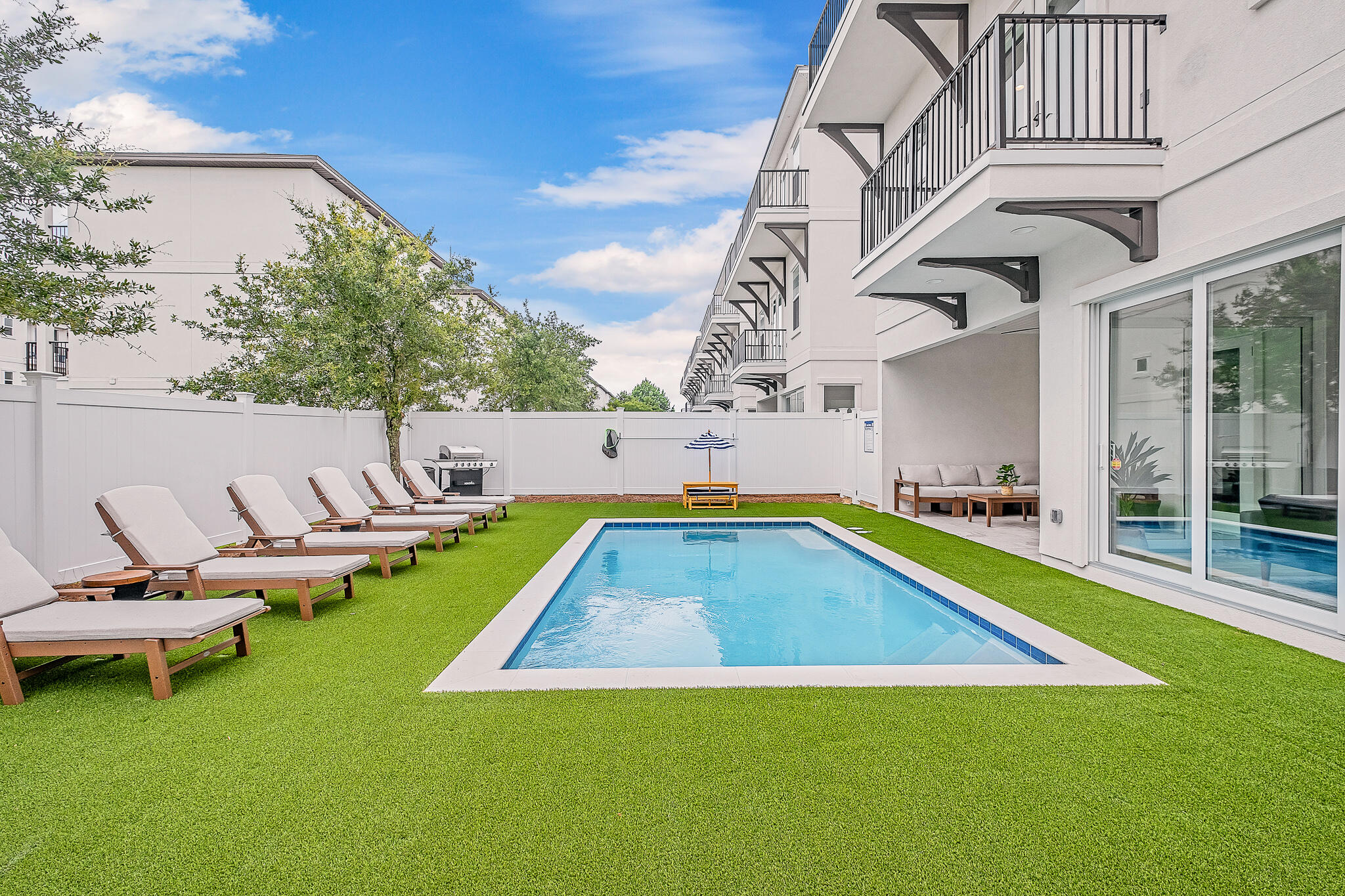 Estates At Hidden Palms - Residential