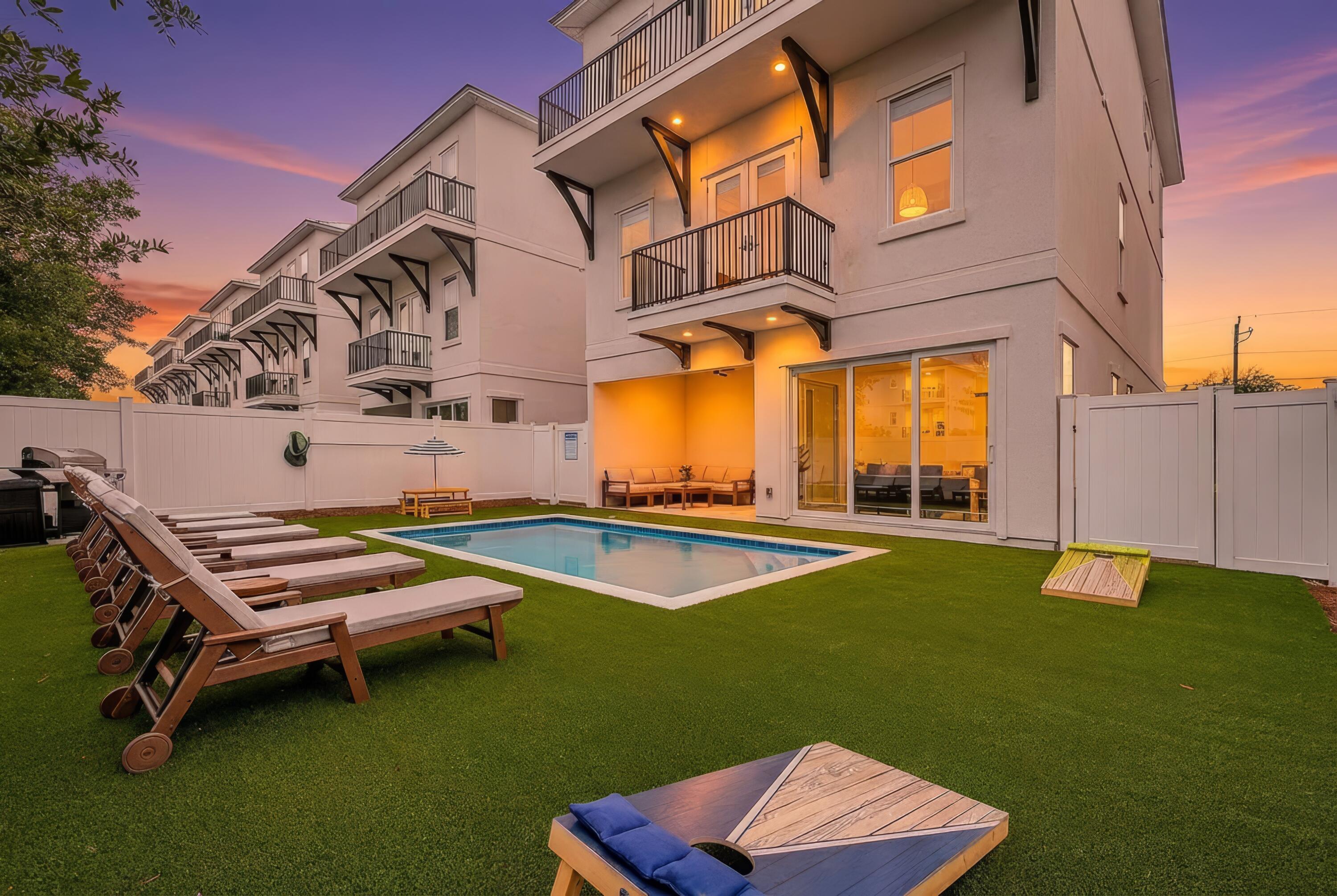 Estates At Hidden Palms - Residential