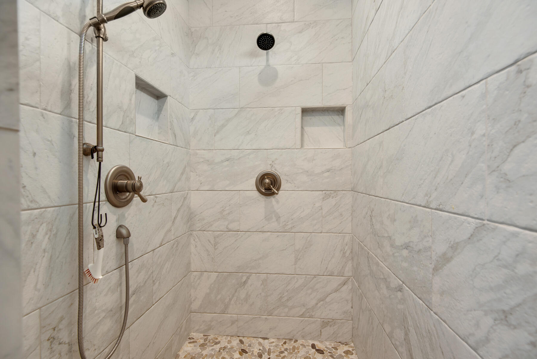 VILLA VENYCE 2ND ADDN PH 2 - Residential