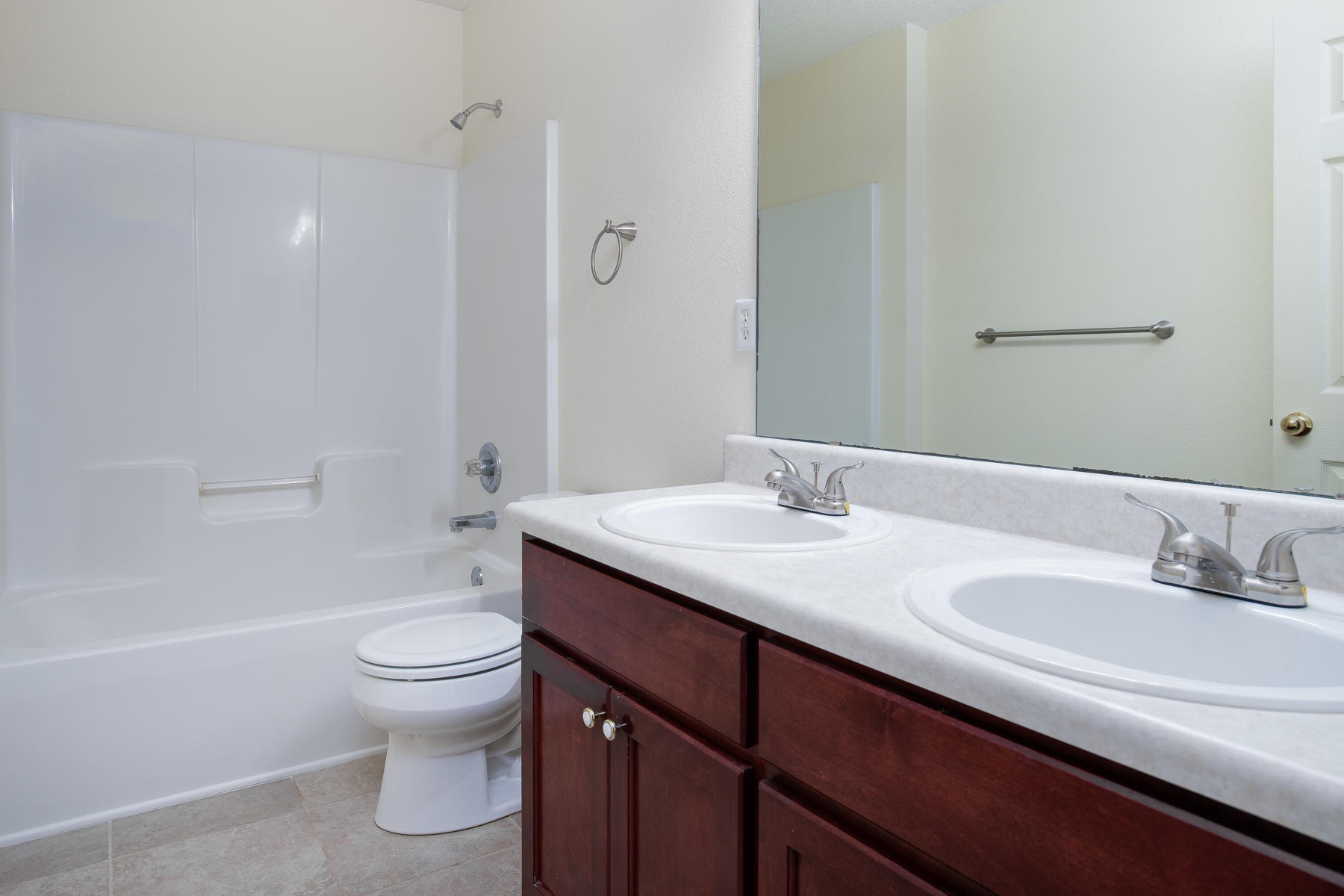 CREETWOODS - Residential