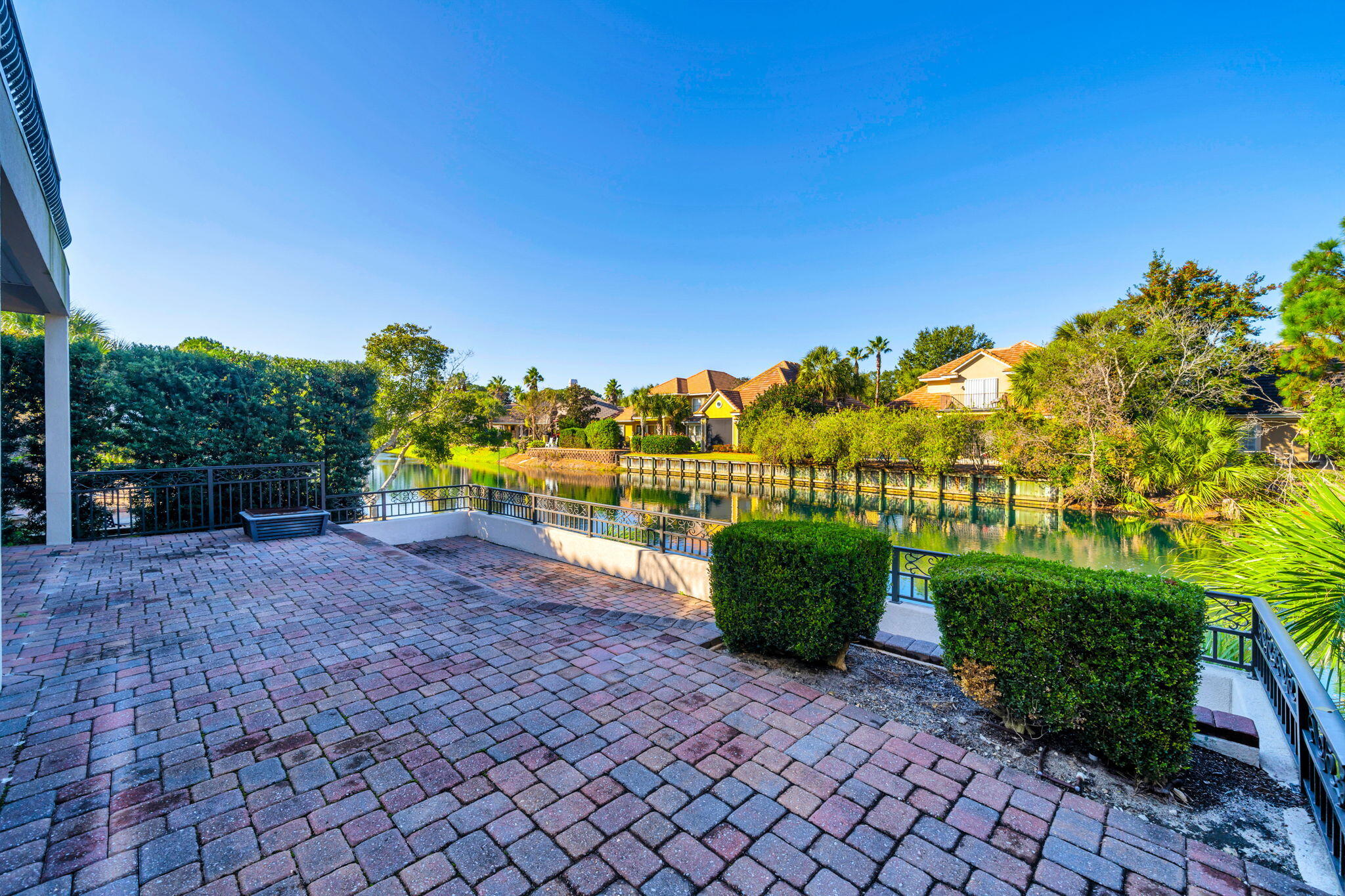 CALUSA BAY S/D - Residential