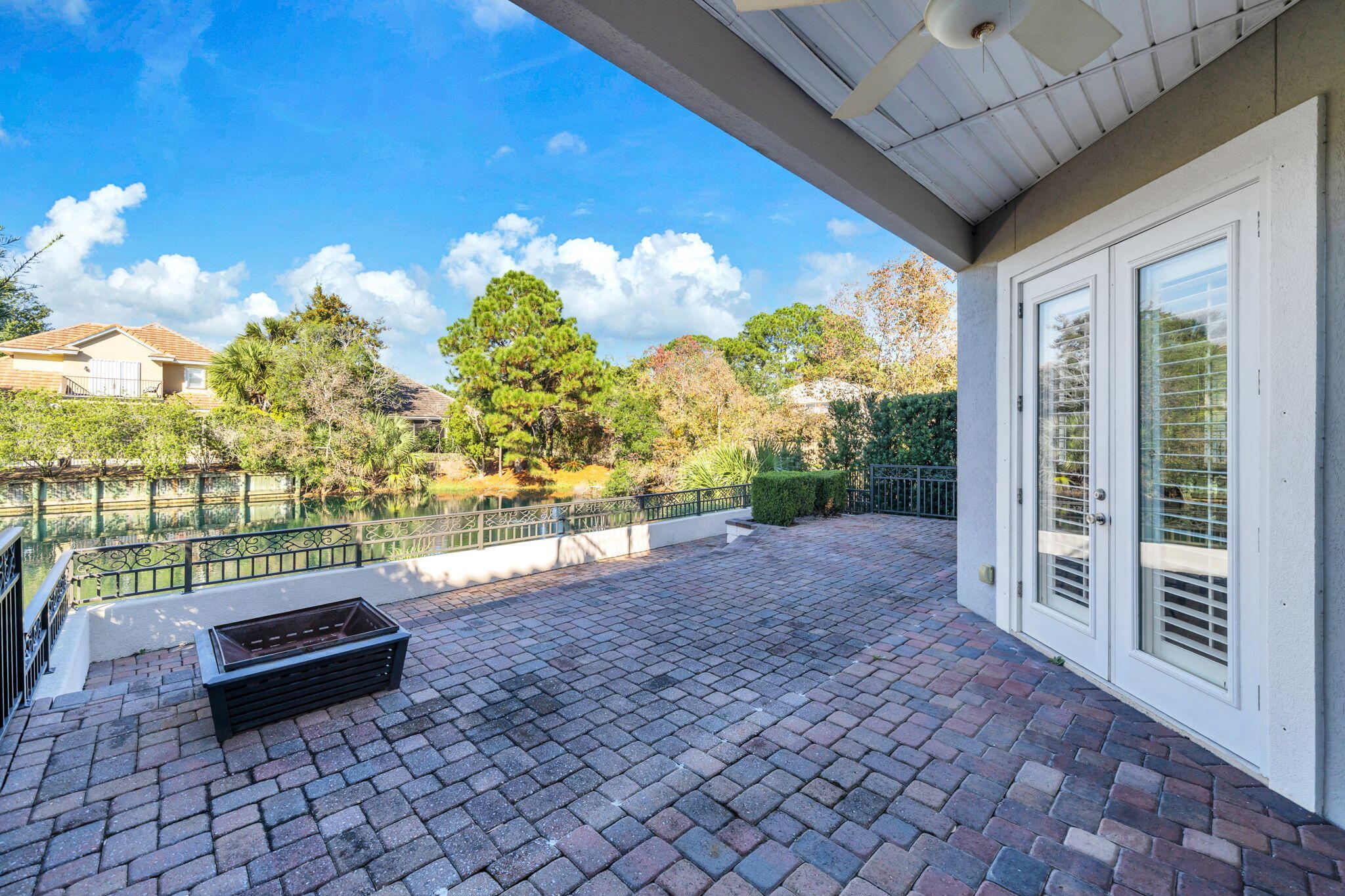 CALUSA BAY S/D - Residential