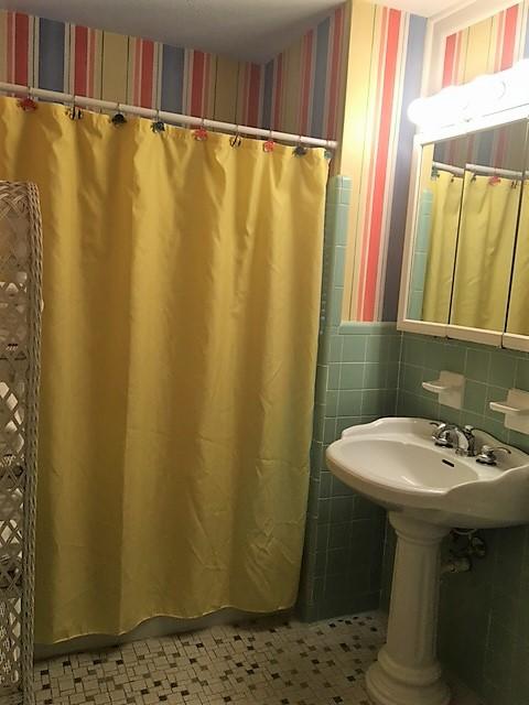 SEASPRAY CONDO - Residential