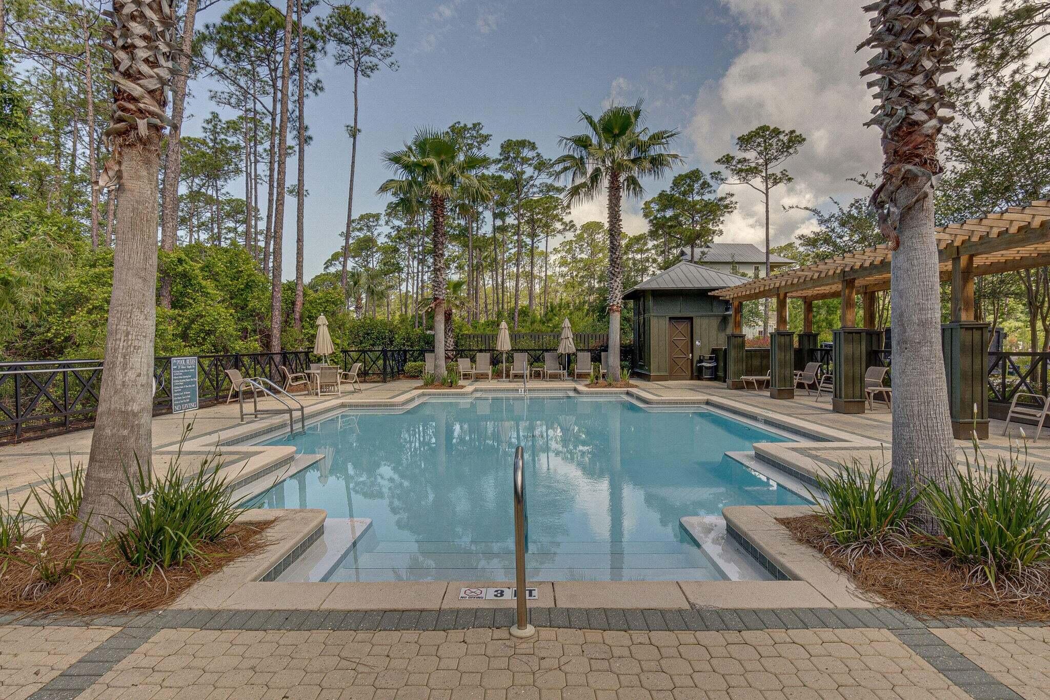 TREETOP VILLAGE - Residential