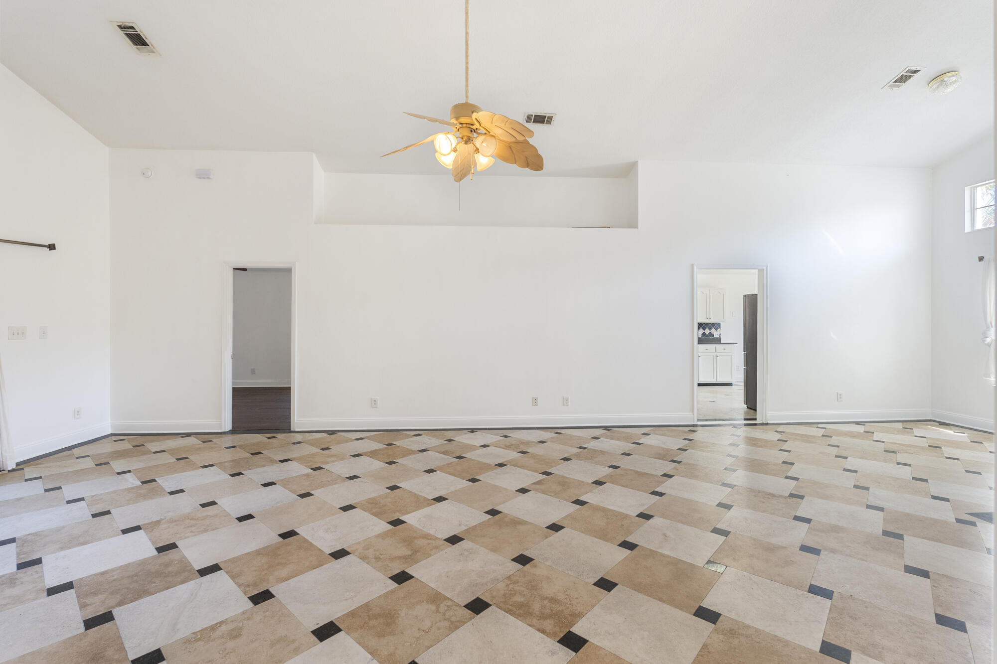 HIDDEN HARBOR ESTATES - Residential