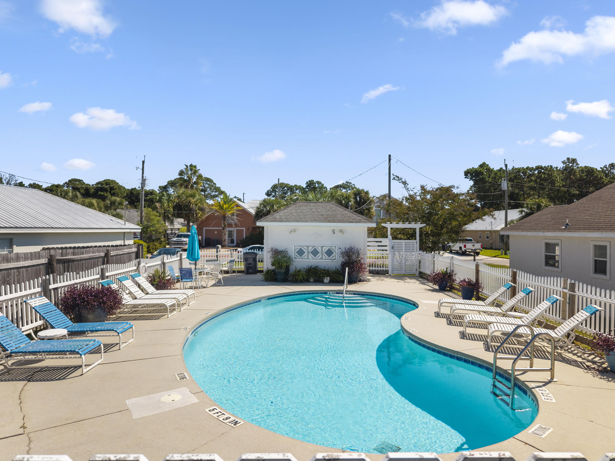 HIDDEN HARBOR ESTATES - Residential