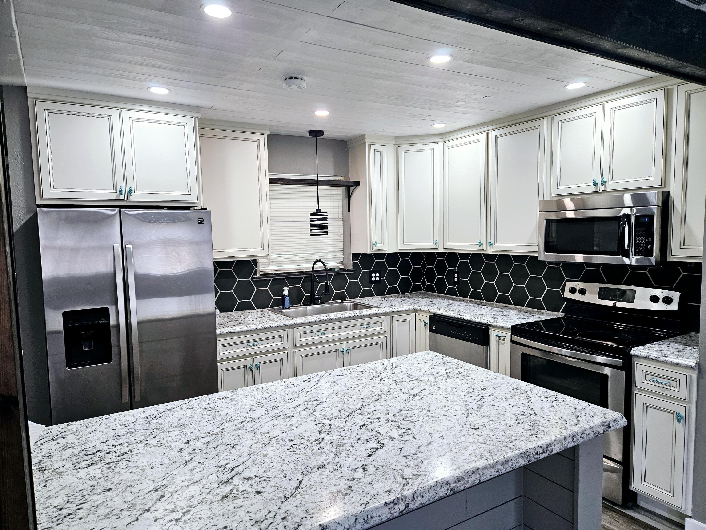 LAKE JUNIPER ESTATES UNIT 3 - Residential