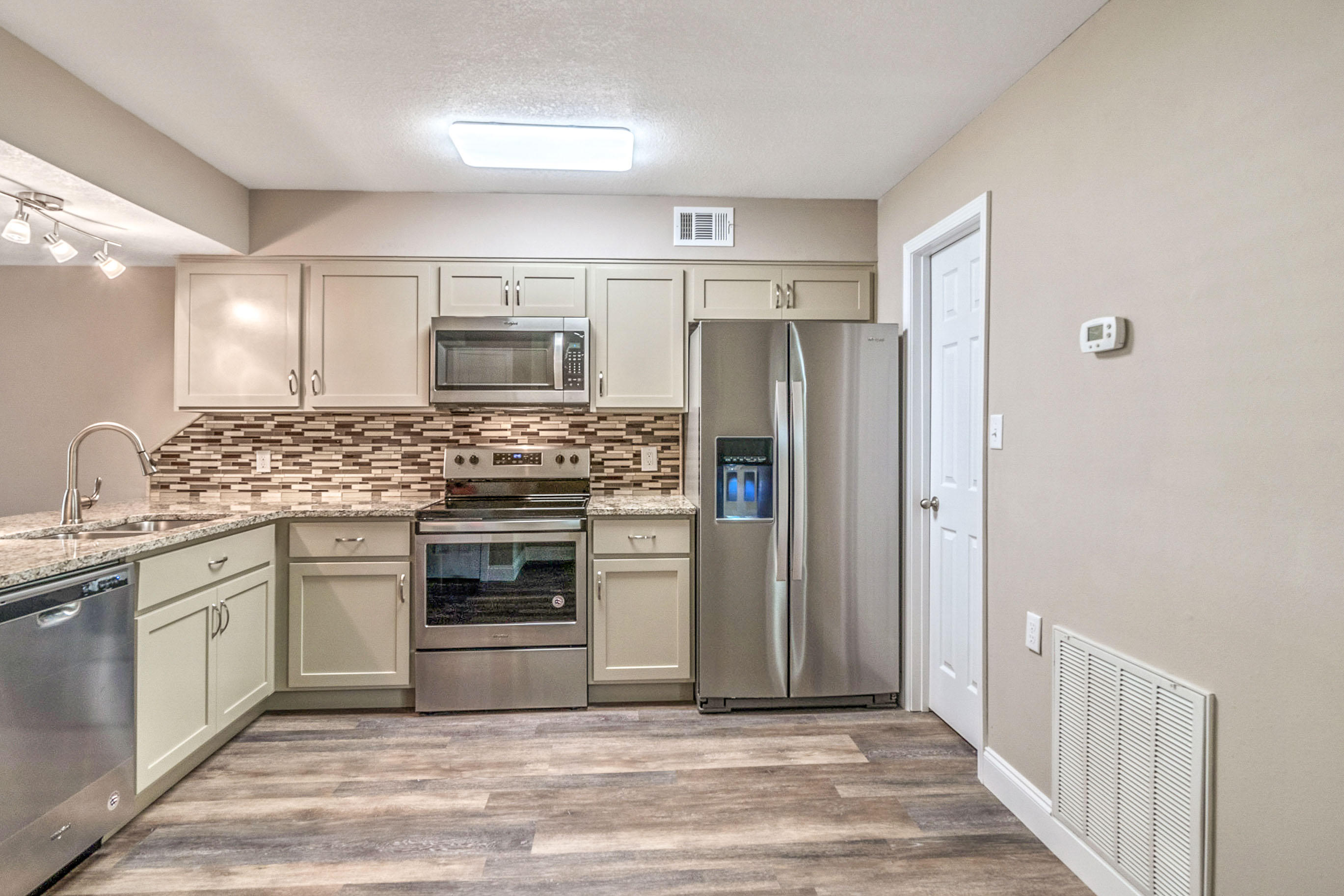 QUAIL MEADOWS - Residential