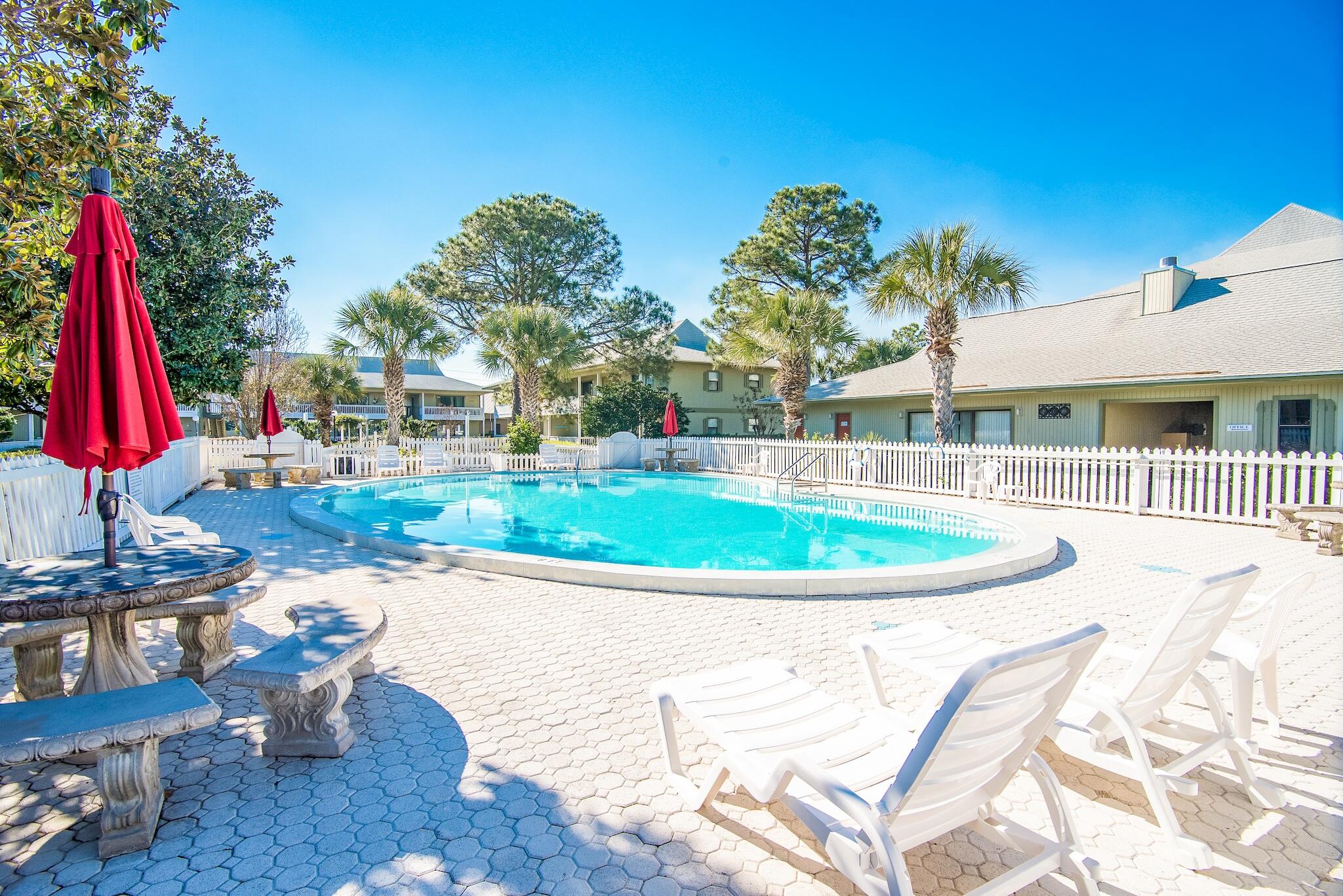 BEACHWOOD VILLAS CONDO - Residential