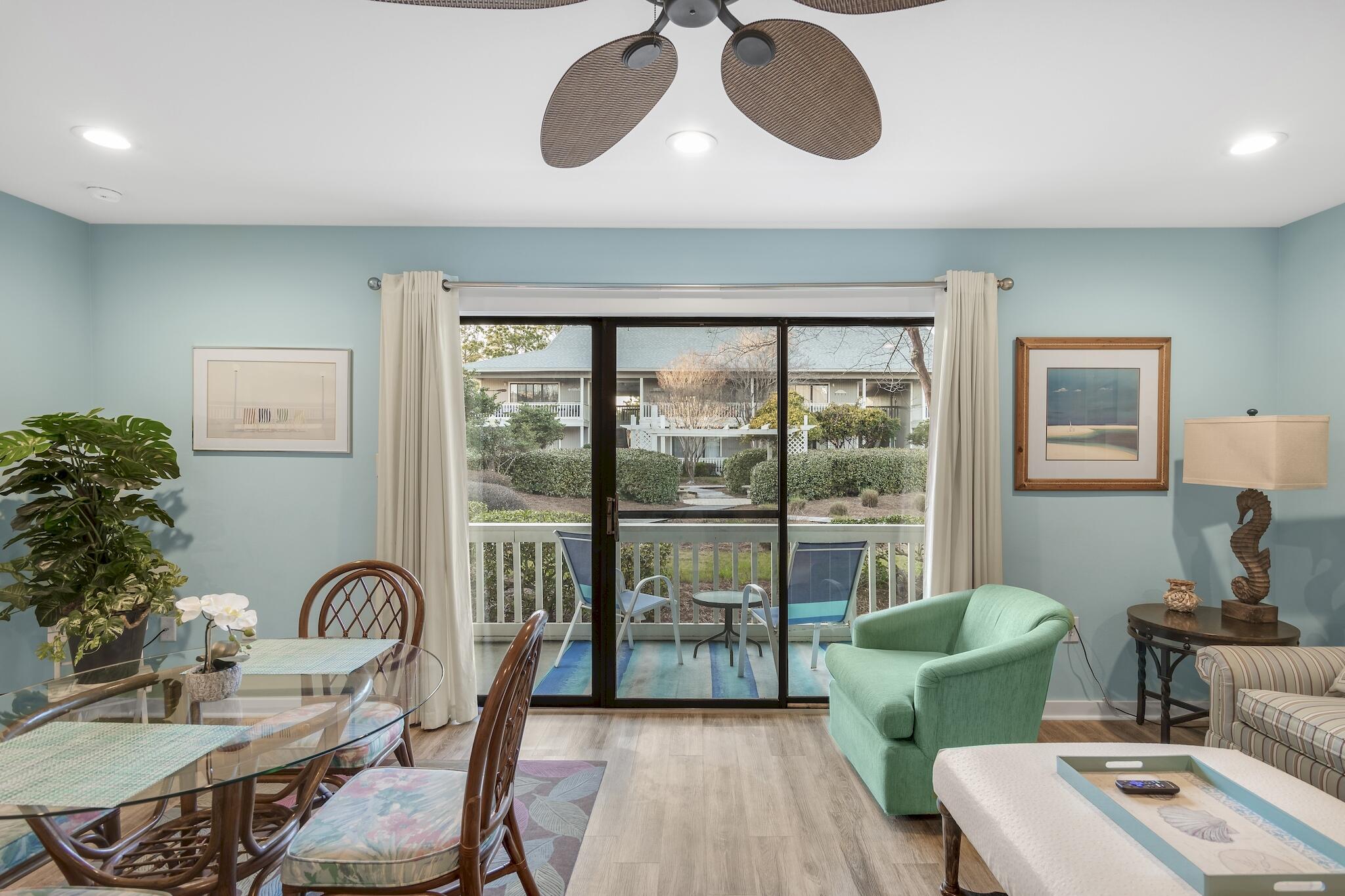 BEACHWOOD VILLAS CONDO - Residential