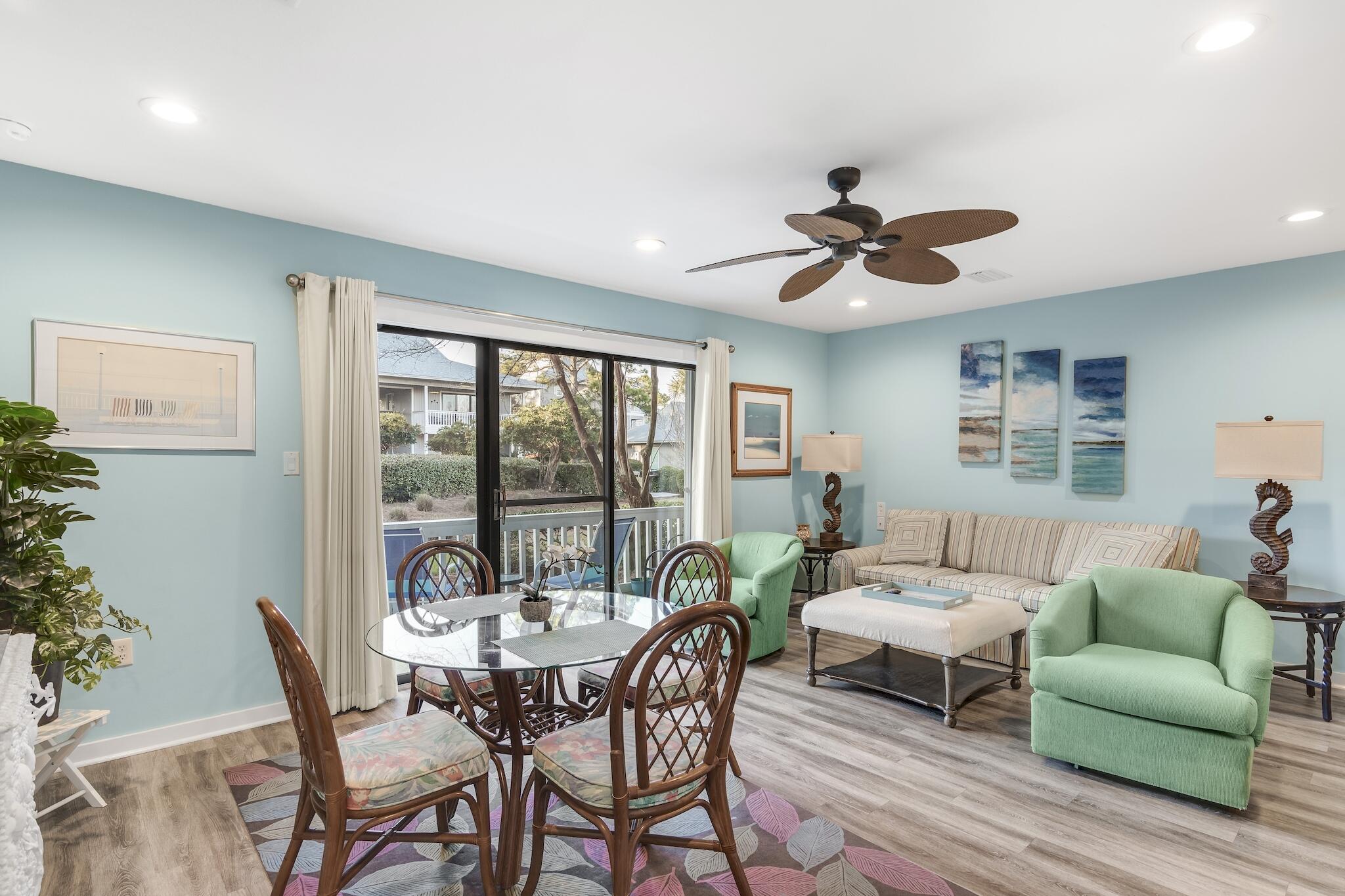 BEACHWOOD VILLAS CONDO - Residential