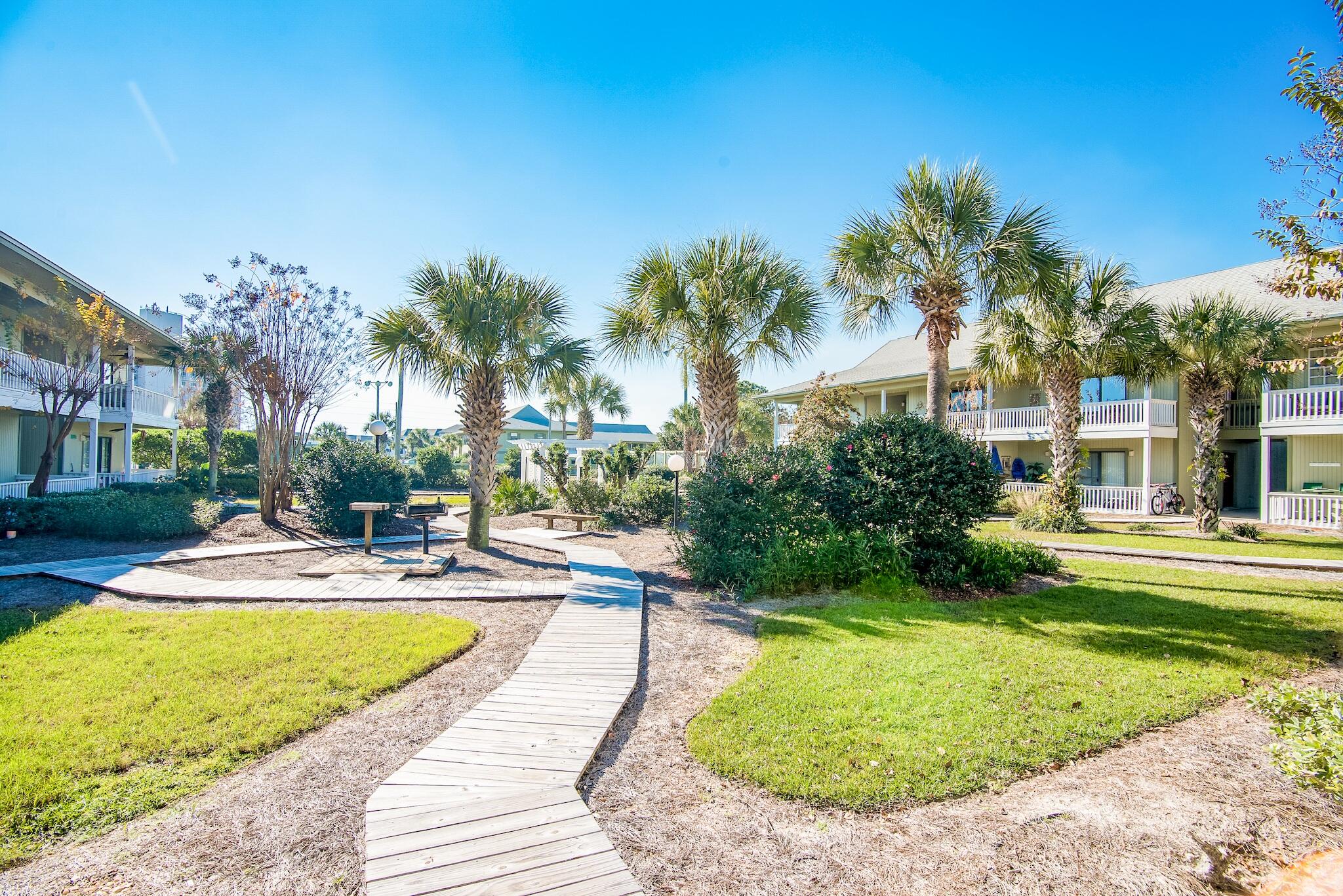 BEACHWOOD VILLAS CONDO - Residential