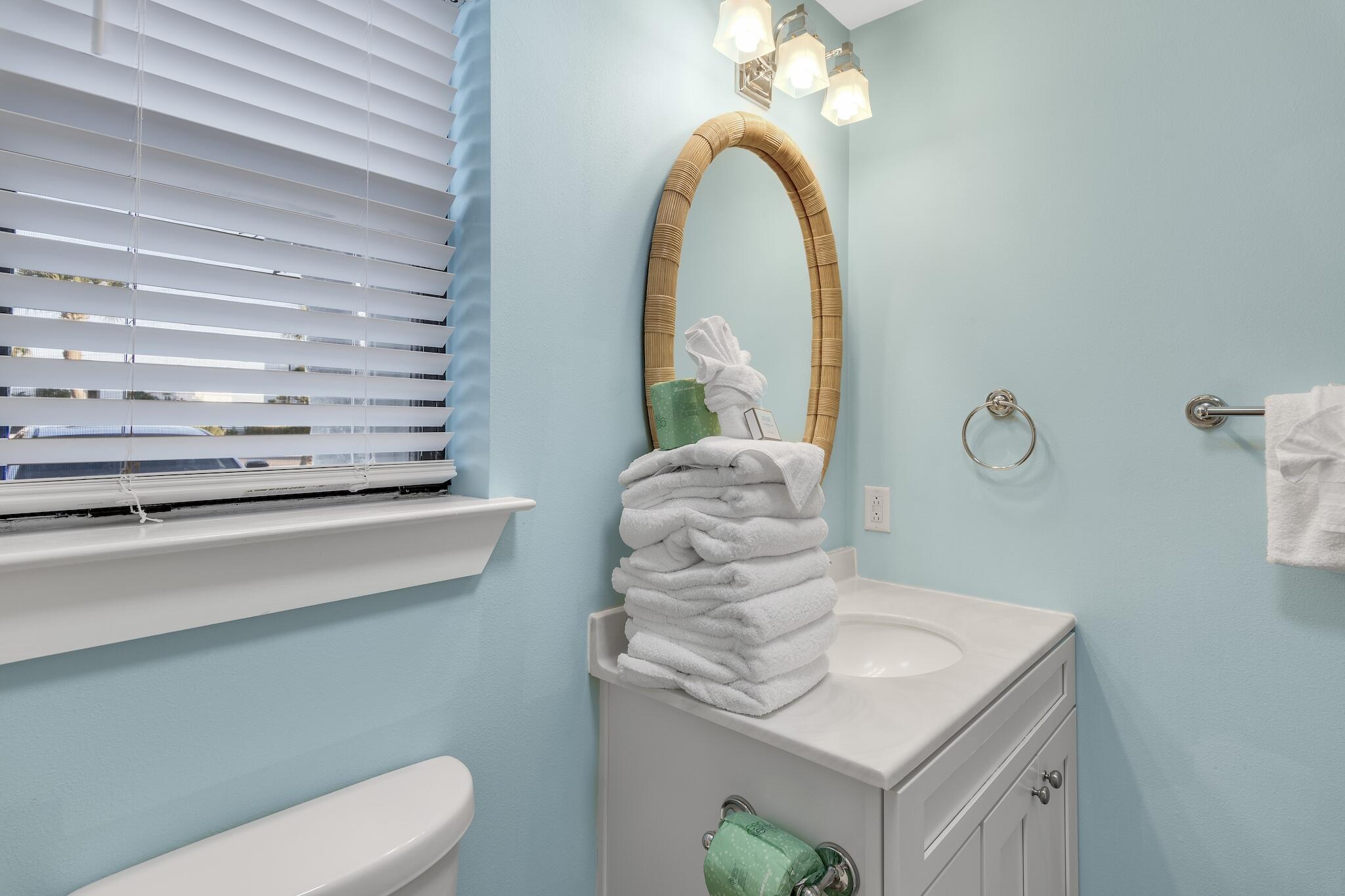 BEACHWOOD VILLAS CONDO - Residential