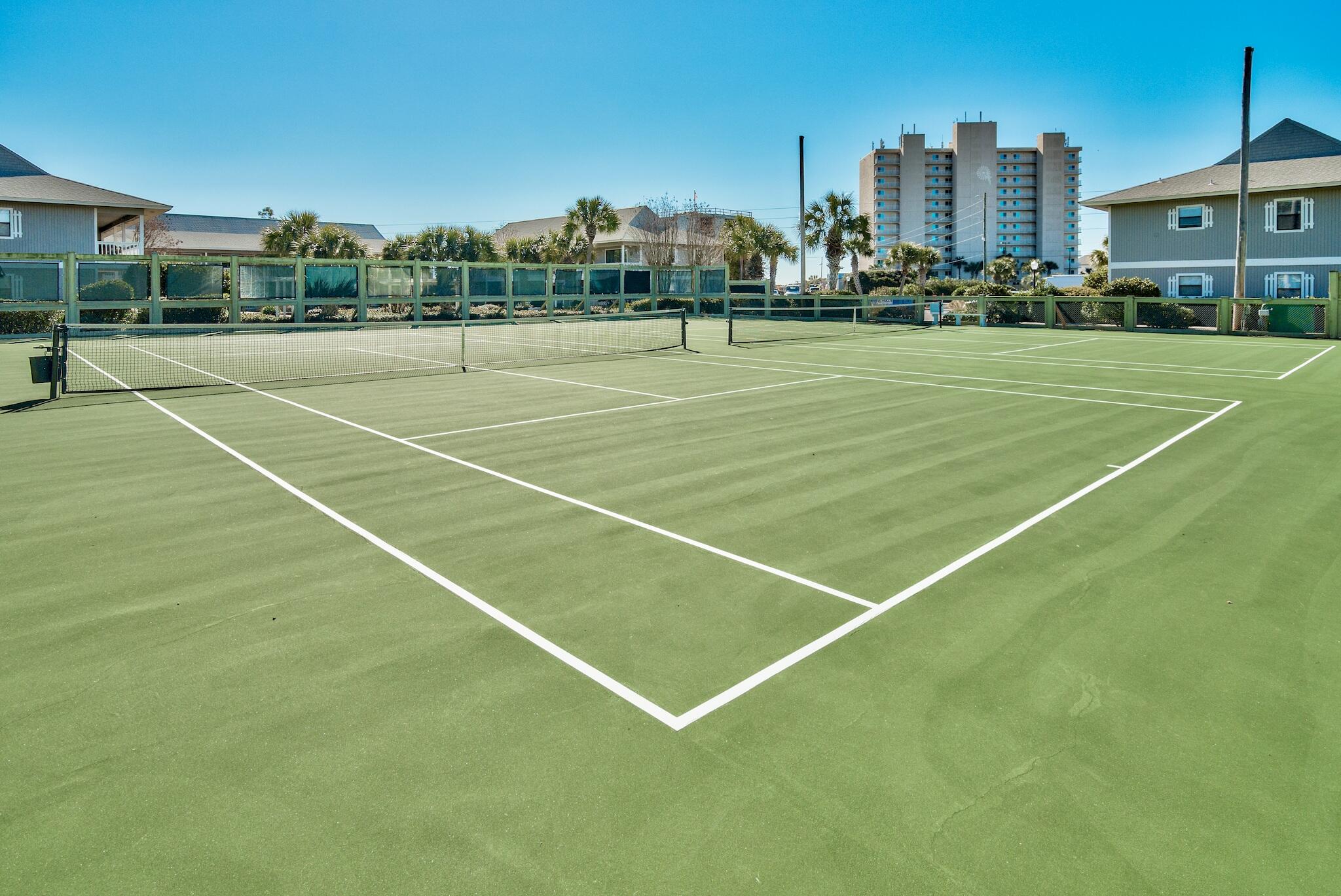 BEACHWOOD VILLAS CONDO - Residential