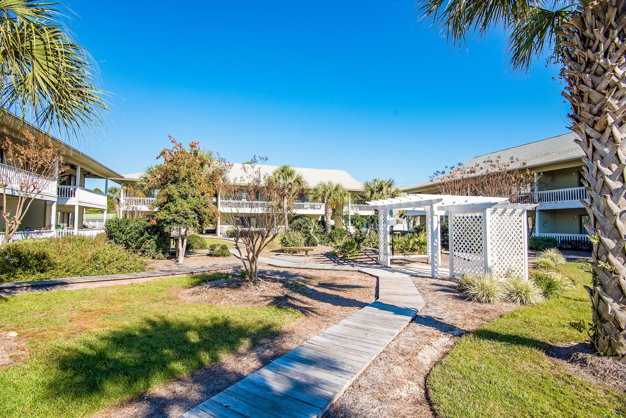 BEACHWOOD VILLAS CONDO - Residential