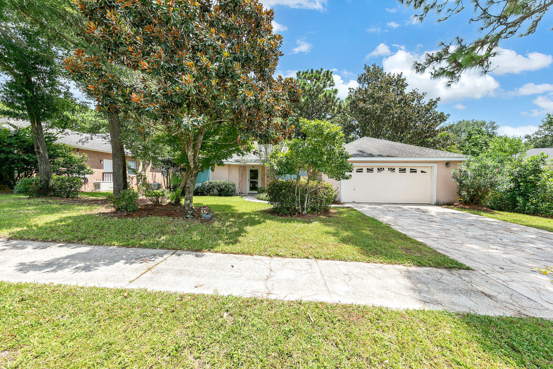 LONGWOOD PINES S/D - Residential