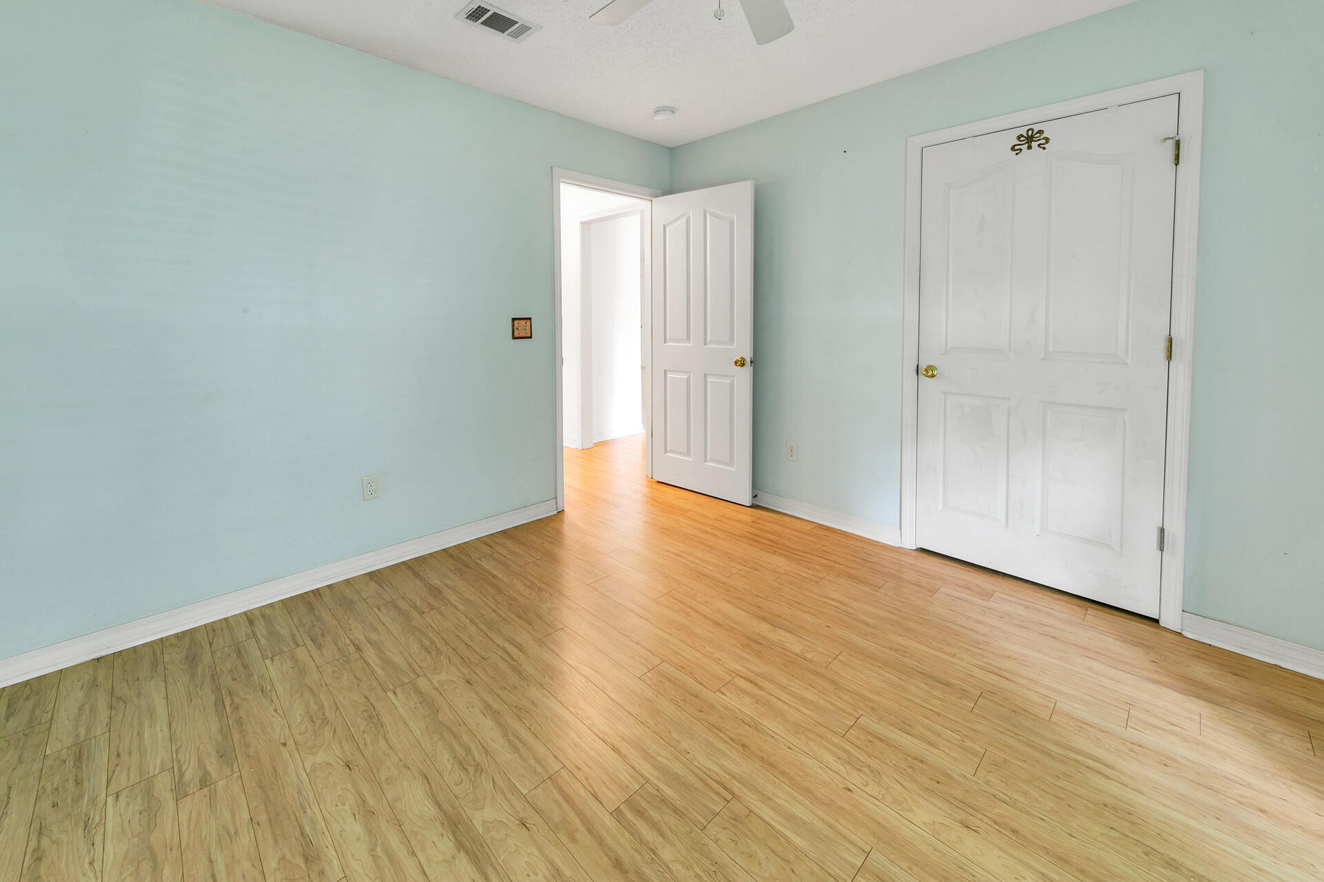 LONGWOOD PINES S/D - Residential