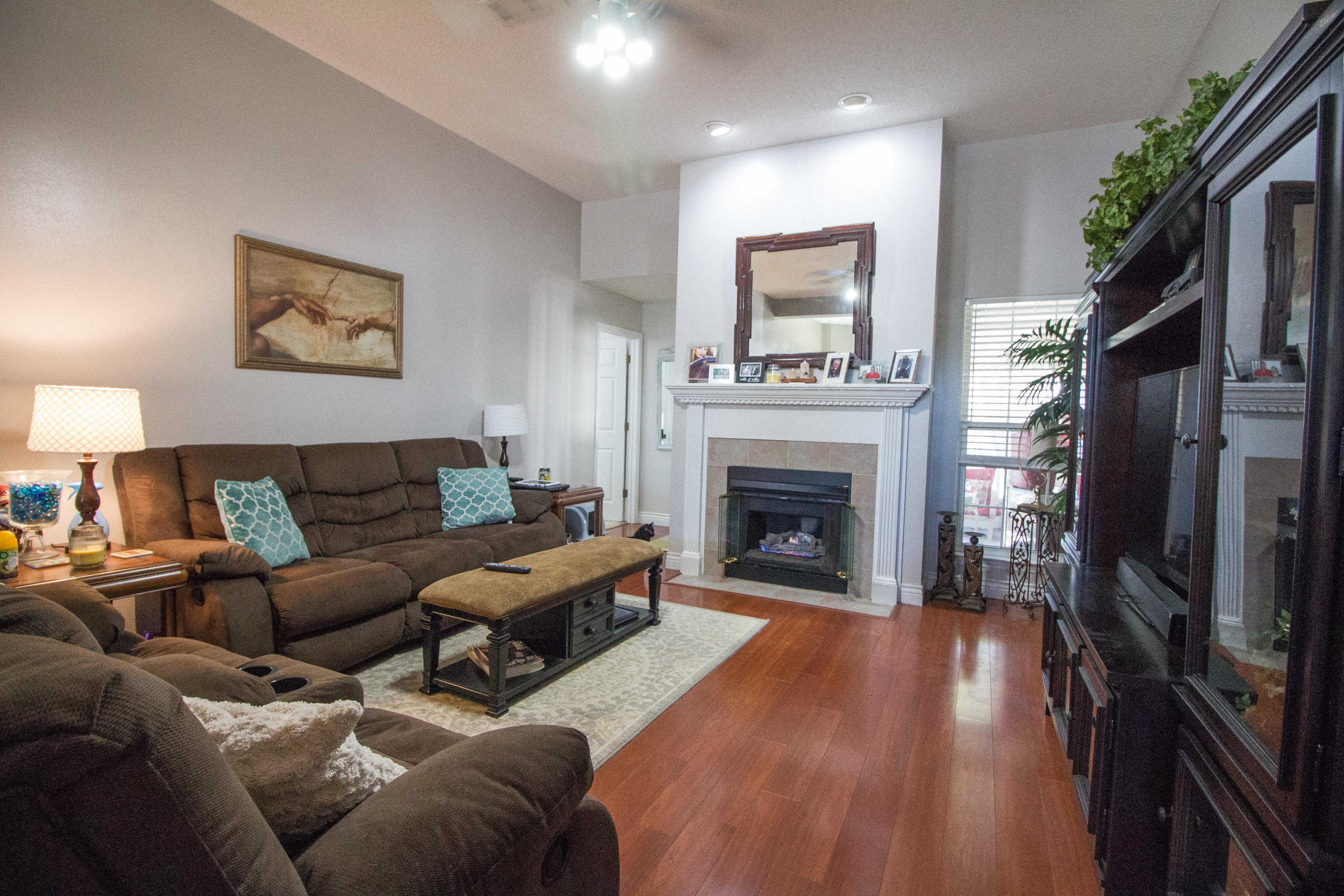 HUNTERS RUN S/D - Residential