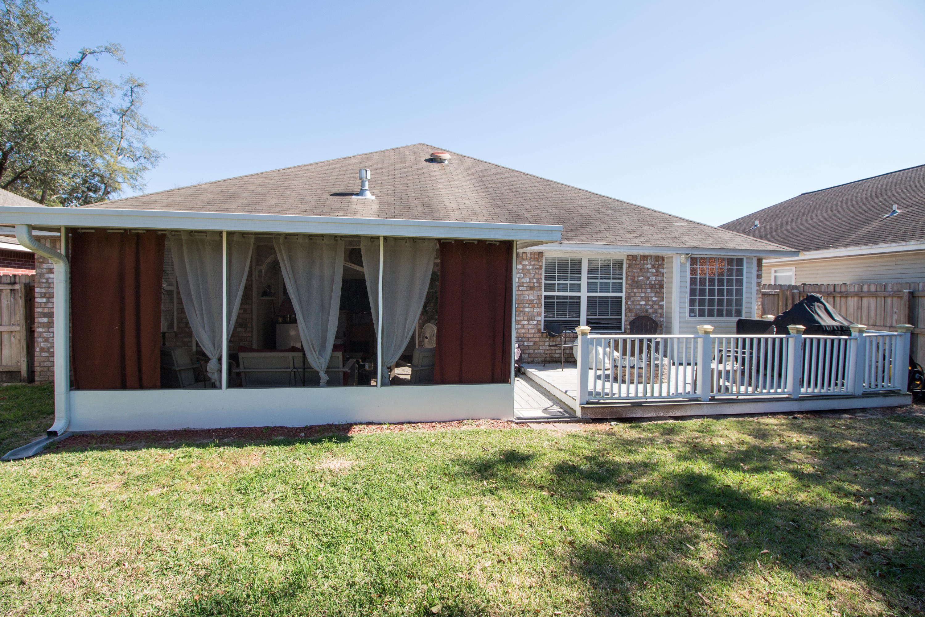 HUNTERS RUN S/D - Residential