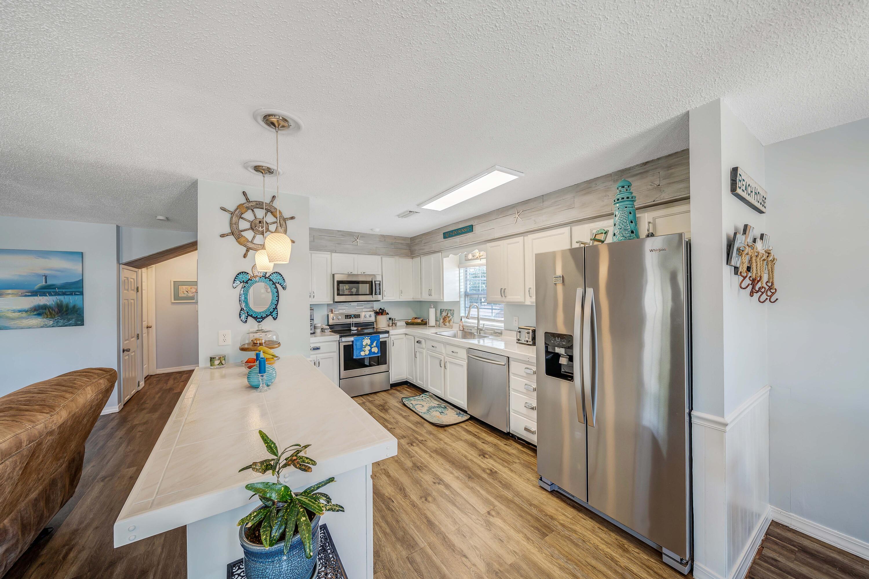 HOLIDAY BEACH UNIT 10 - Residential