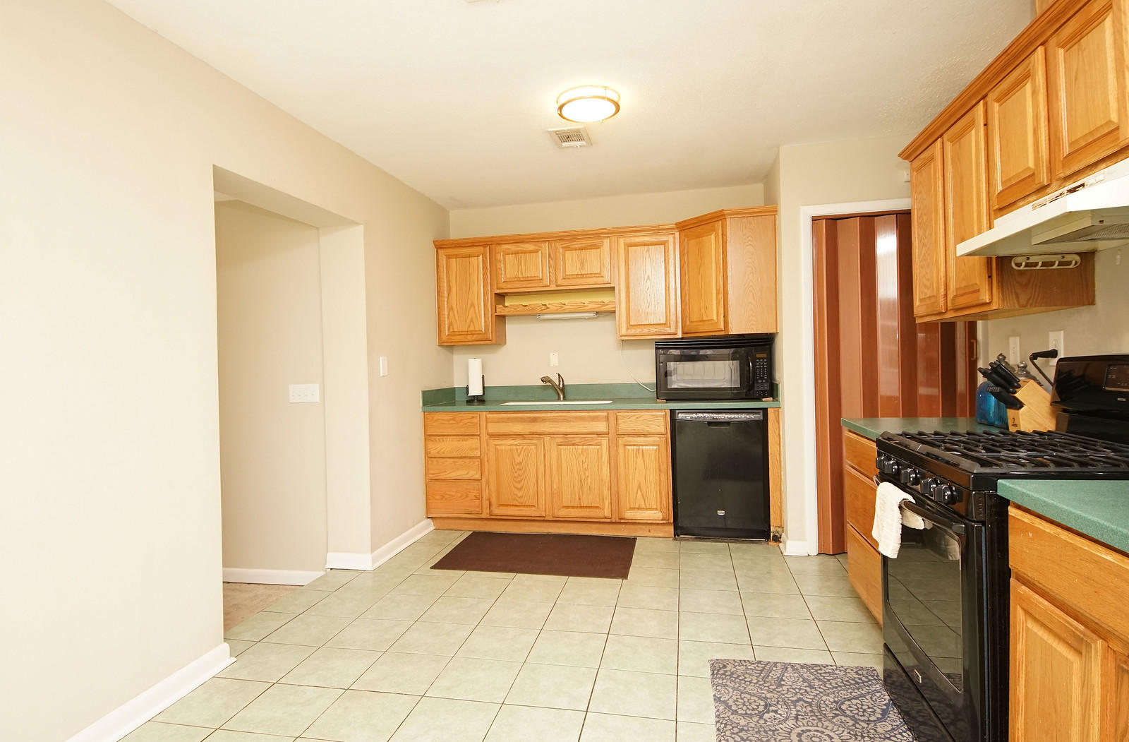 PINECREST HILLS - Residential