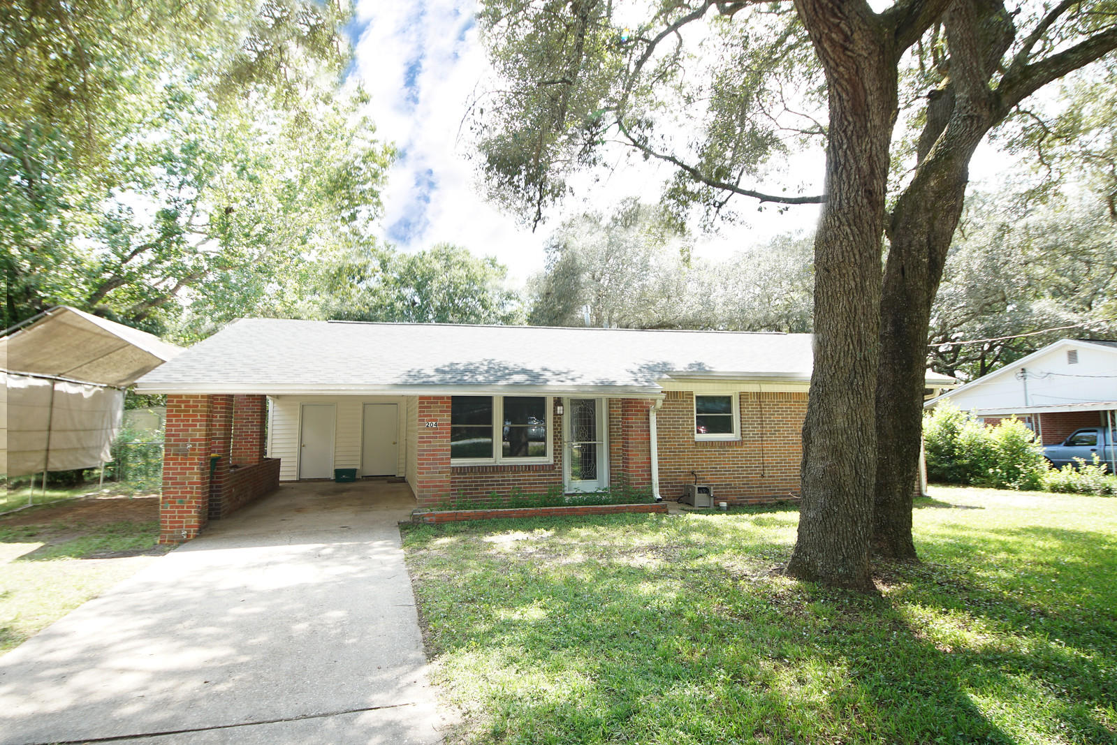 PINECREST HILLS - Residential