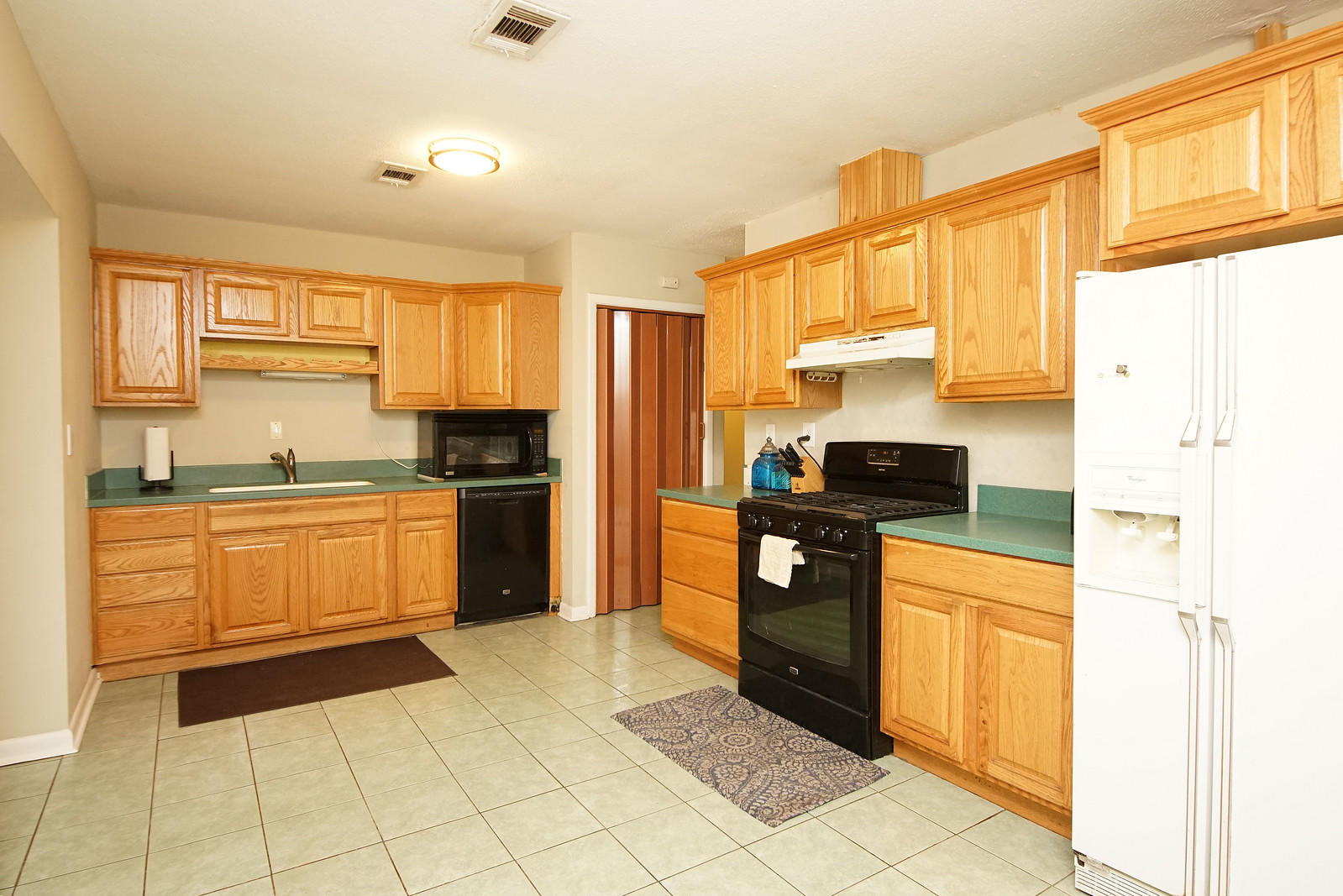 PINECREST HILLS - Residential