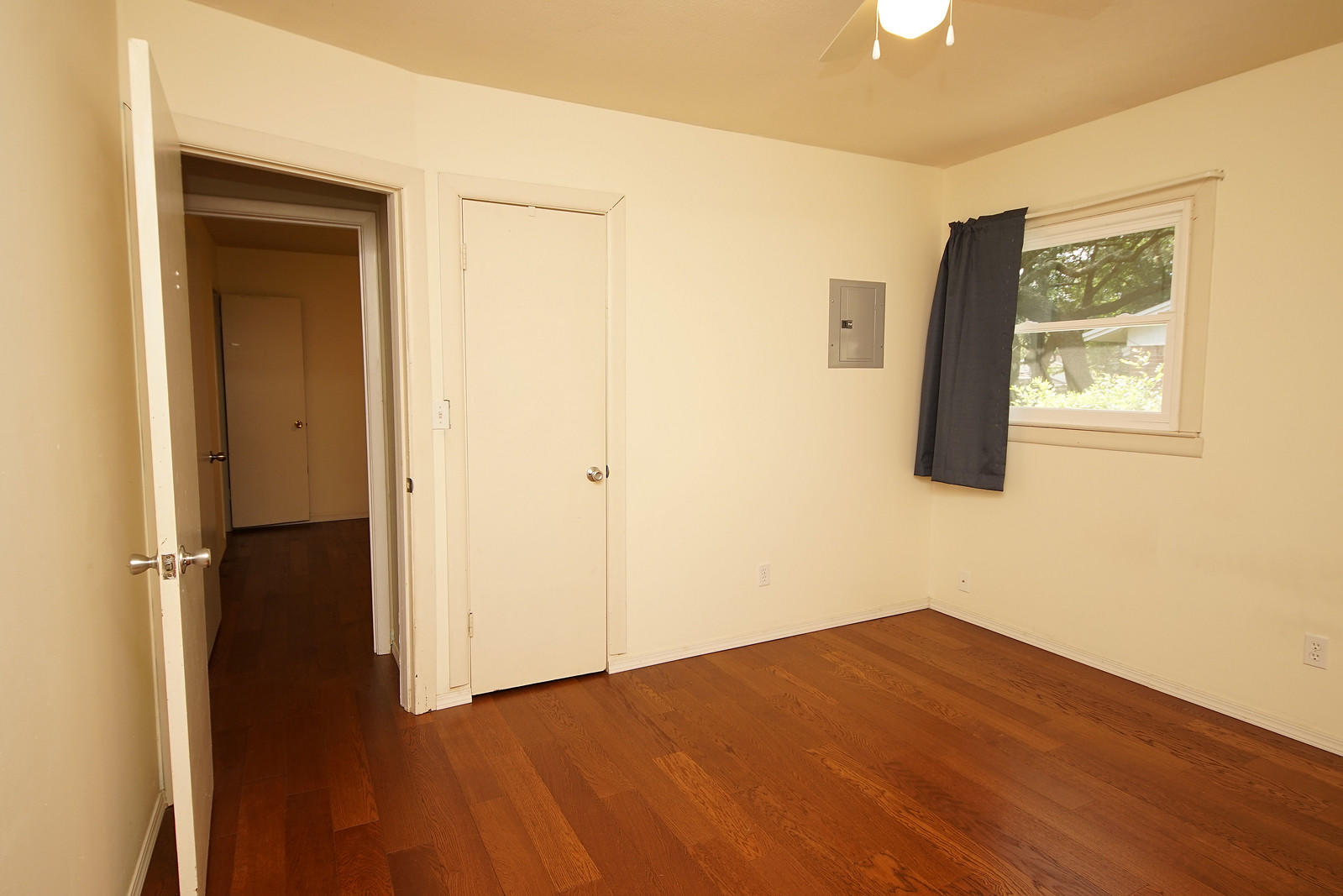 PINECREST HILLS - Residential