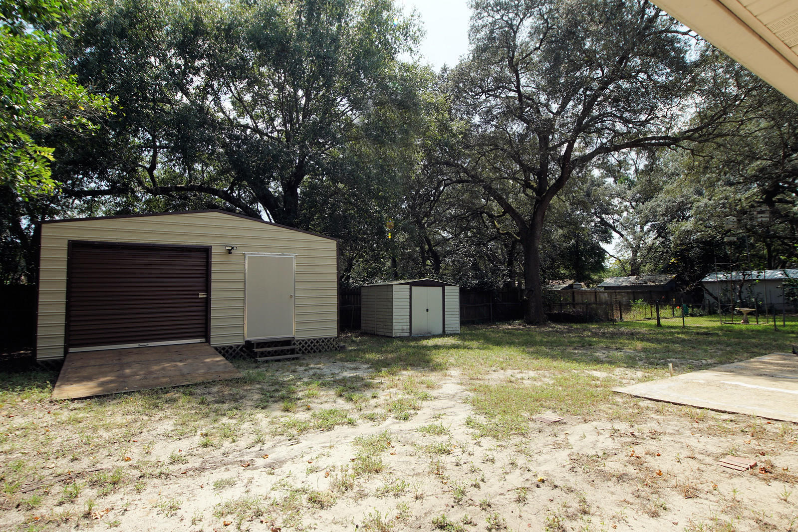 PINECREST HILLS - Residential