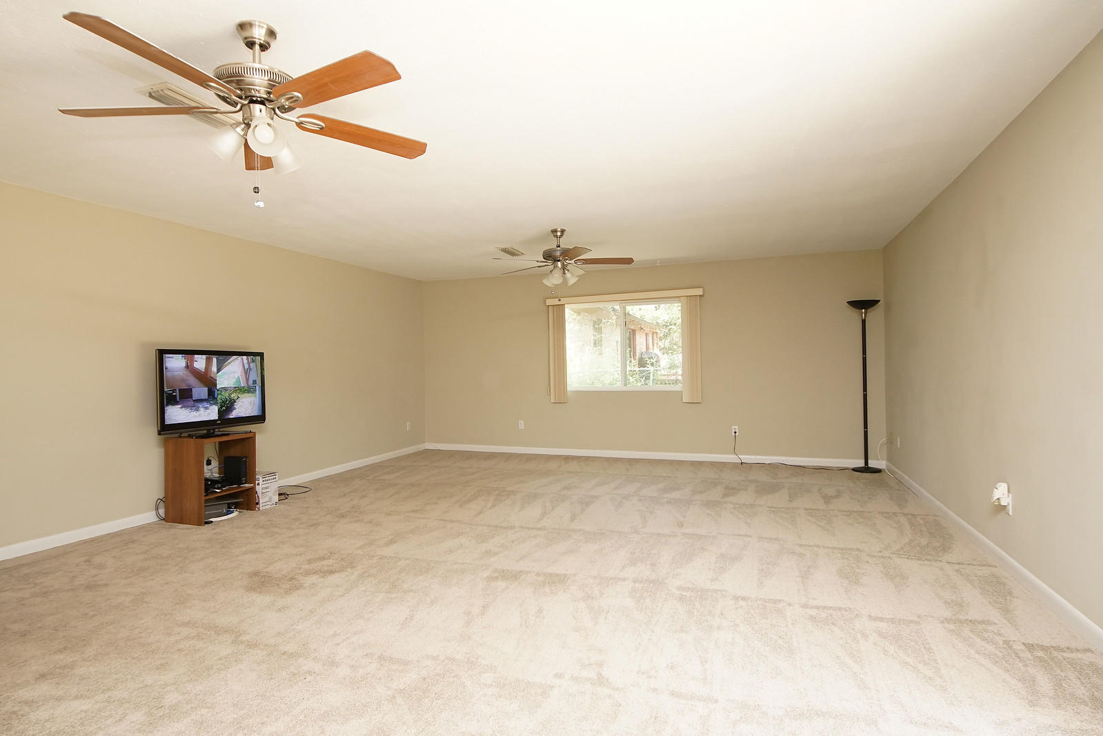 PINECREST HILLS - Residential