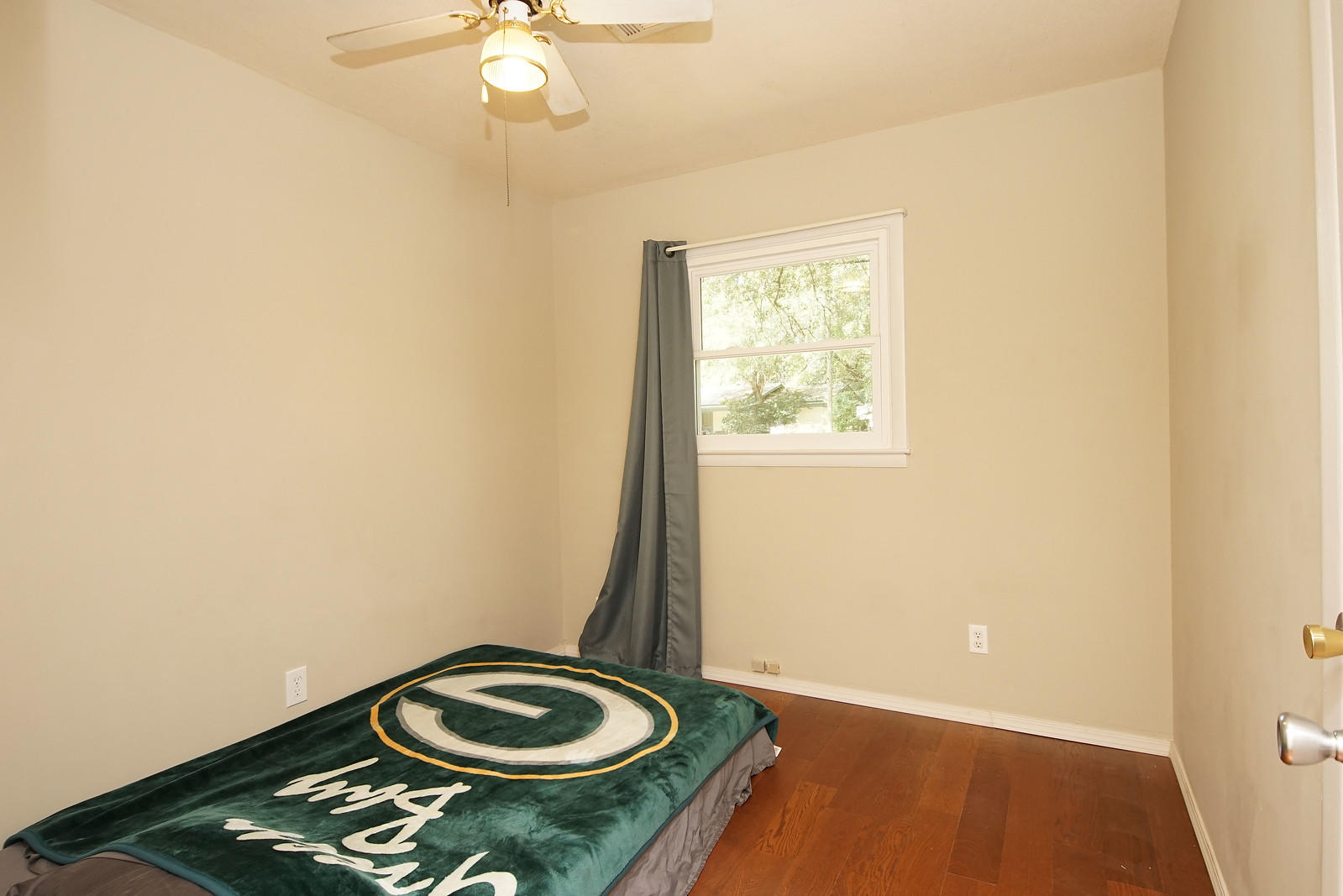 PINECREST HILLS - Residential