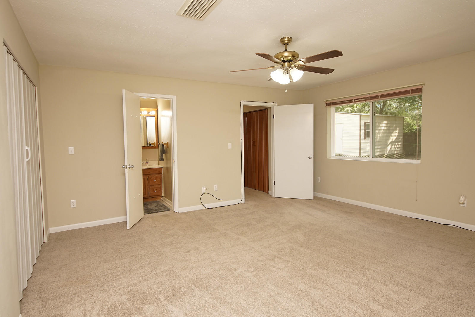 PINECREST HILLS - Residential