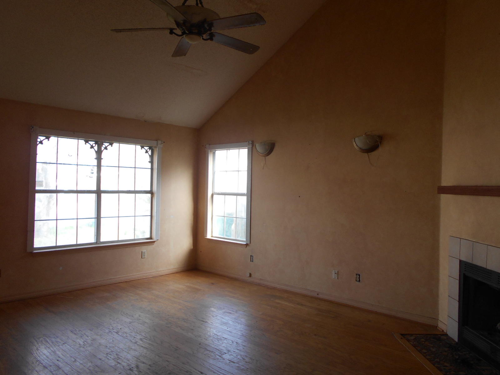 WOODLAND PARK ESTATES - Residential