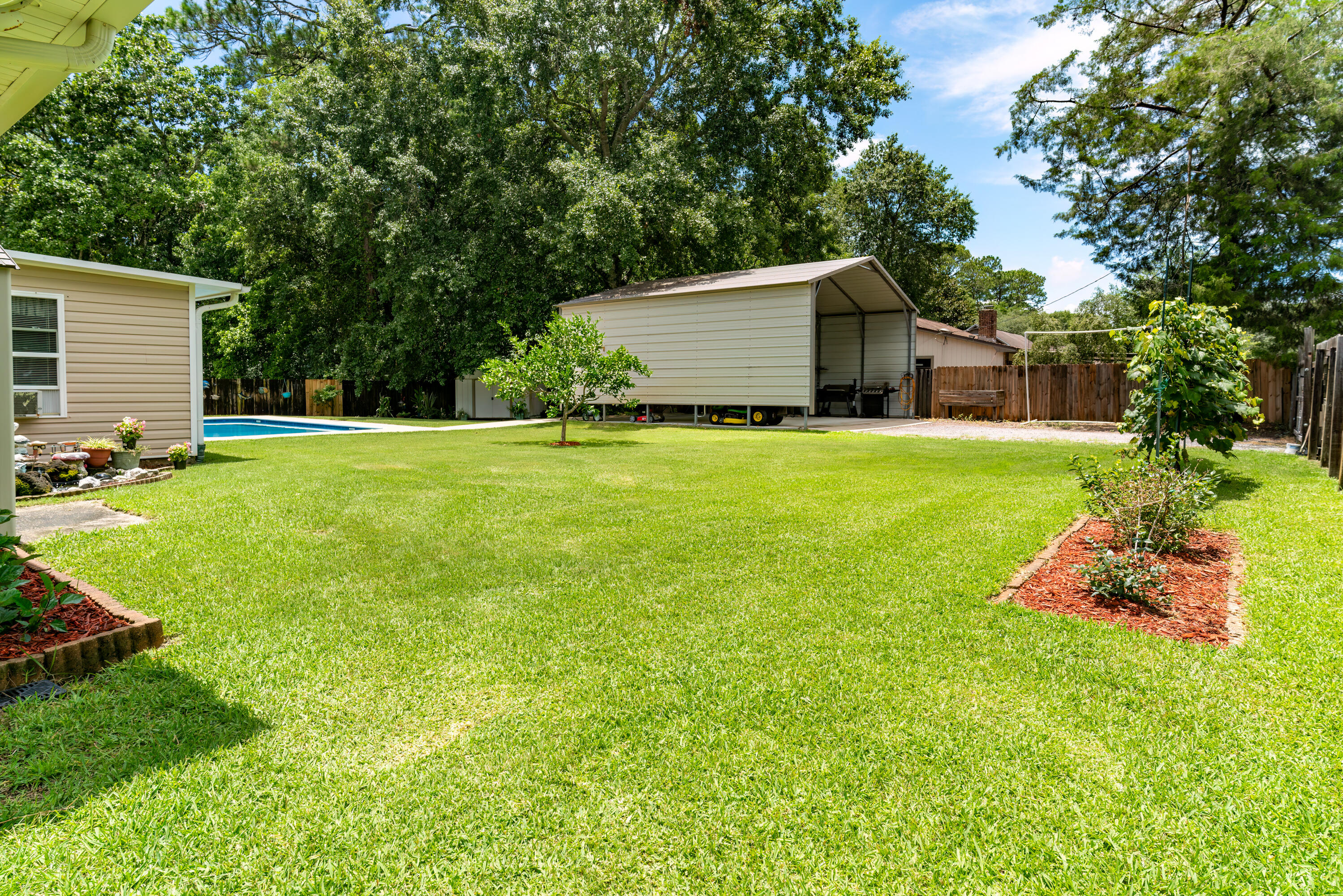 VALPARAISO PINECREST 5 - Residential