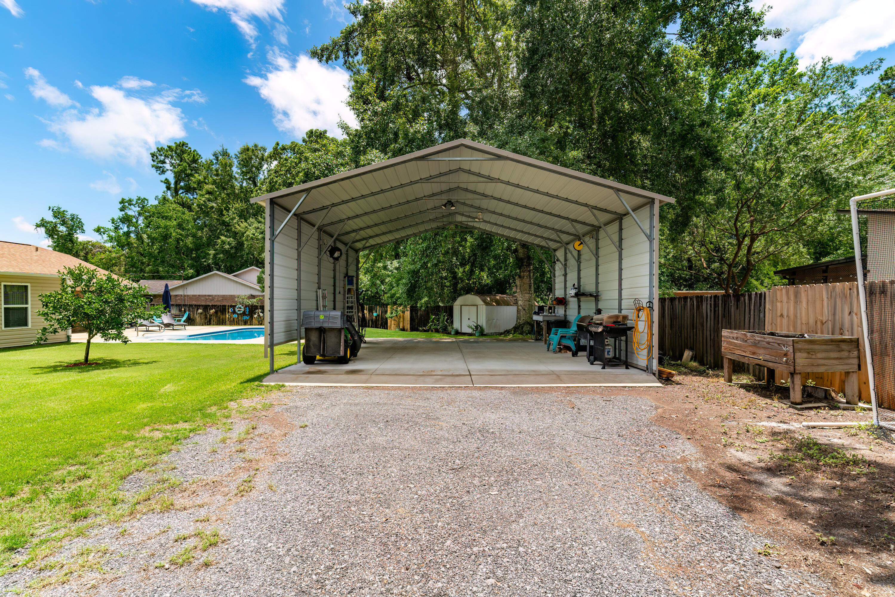 VALPARAISO PINECREST 5 - Residential