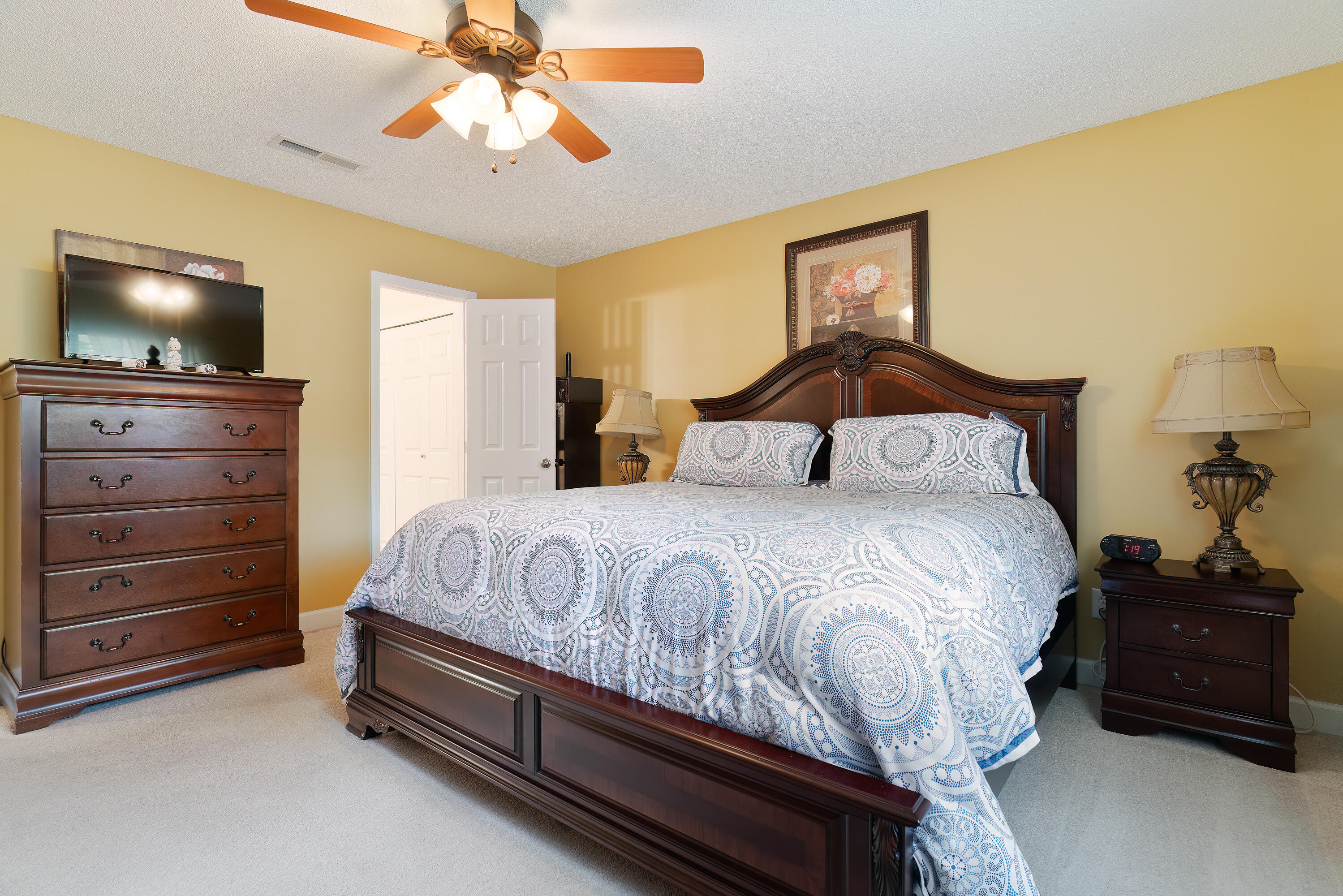 VALPARAISO PINECREST 5 - Residential