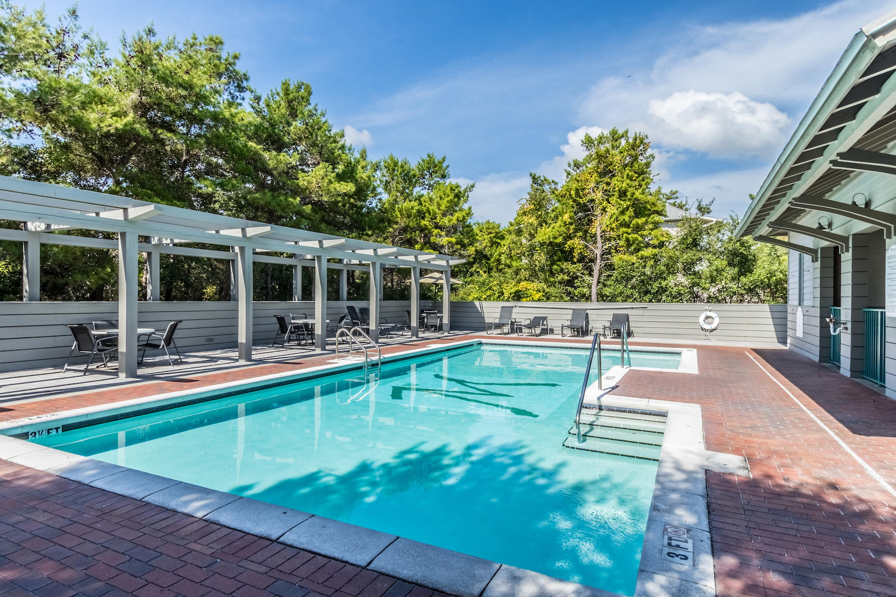 MAGNOLIA COTTAGES - Residential