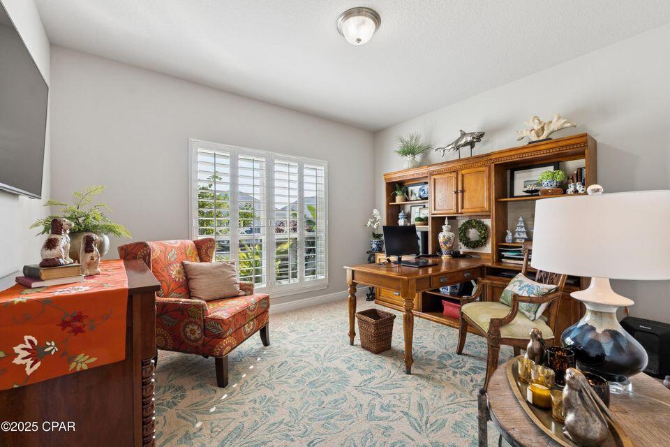 MOONRAKER SHORES - Residential