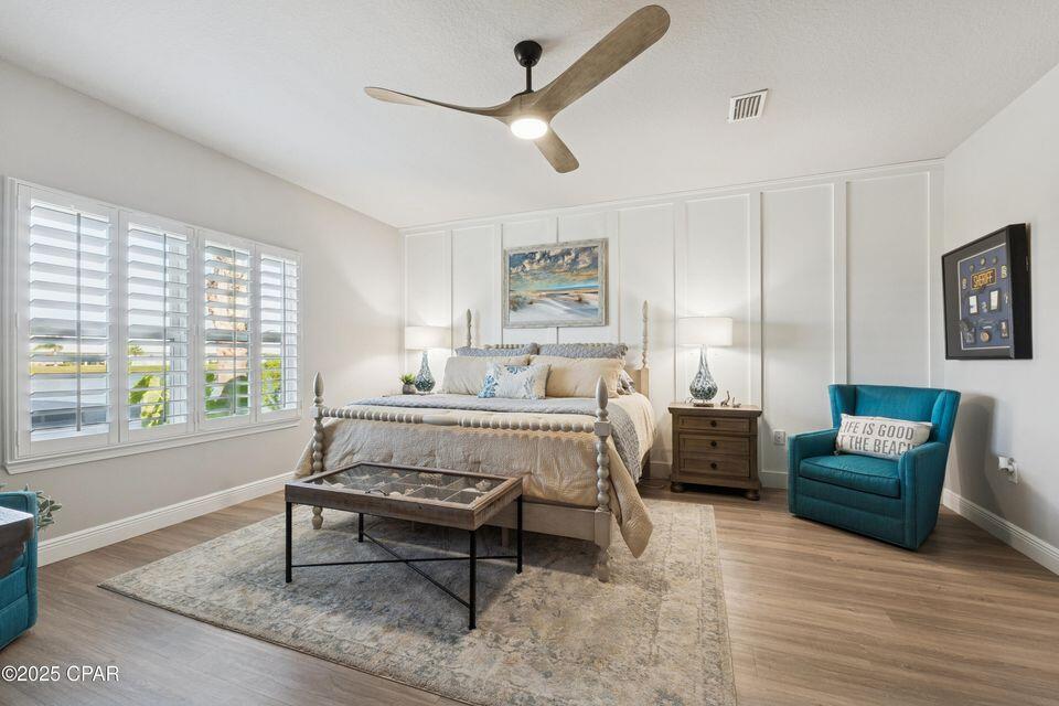 MOONRAKER SHORES - Residential