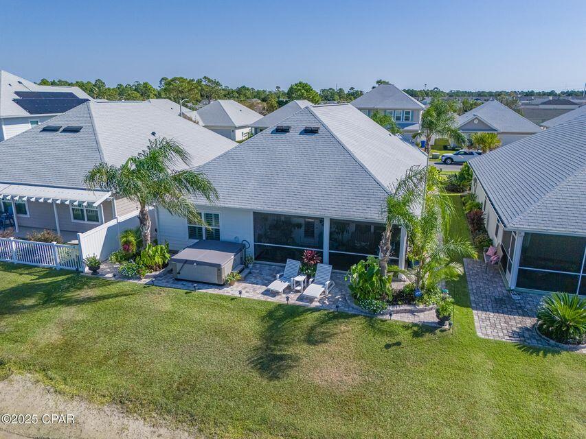 MOONRAKER SHORES - Residential