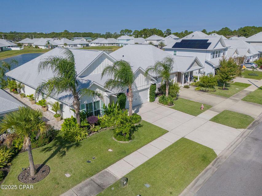 MOONRAKER SHORES - Residential