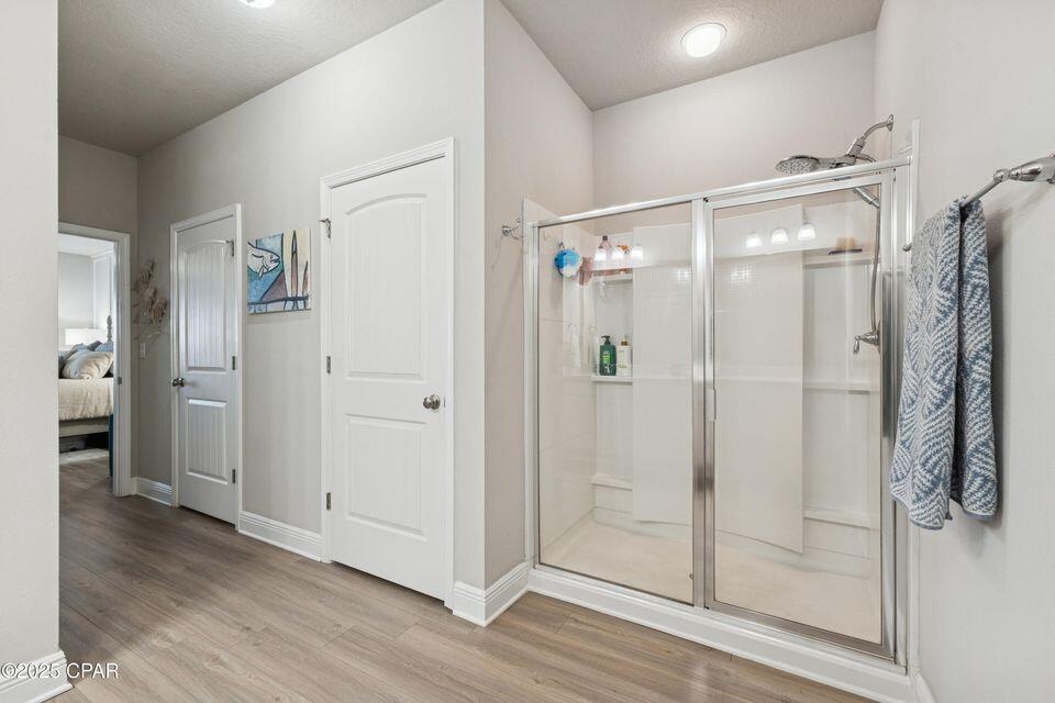 MOONRAKER SHORES - Residential